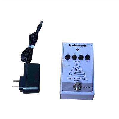 TC Electric 3RD Dimension Chorus Light Purple Analog 9V/DC Chorus