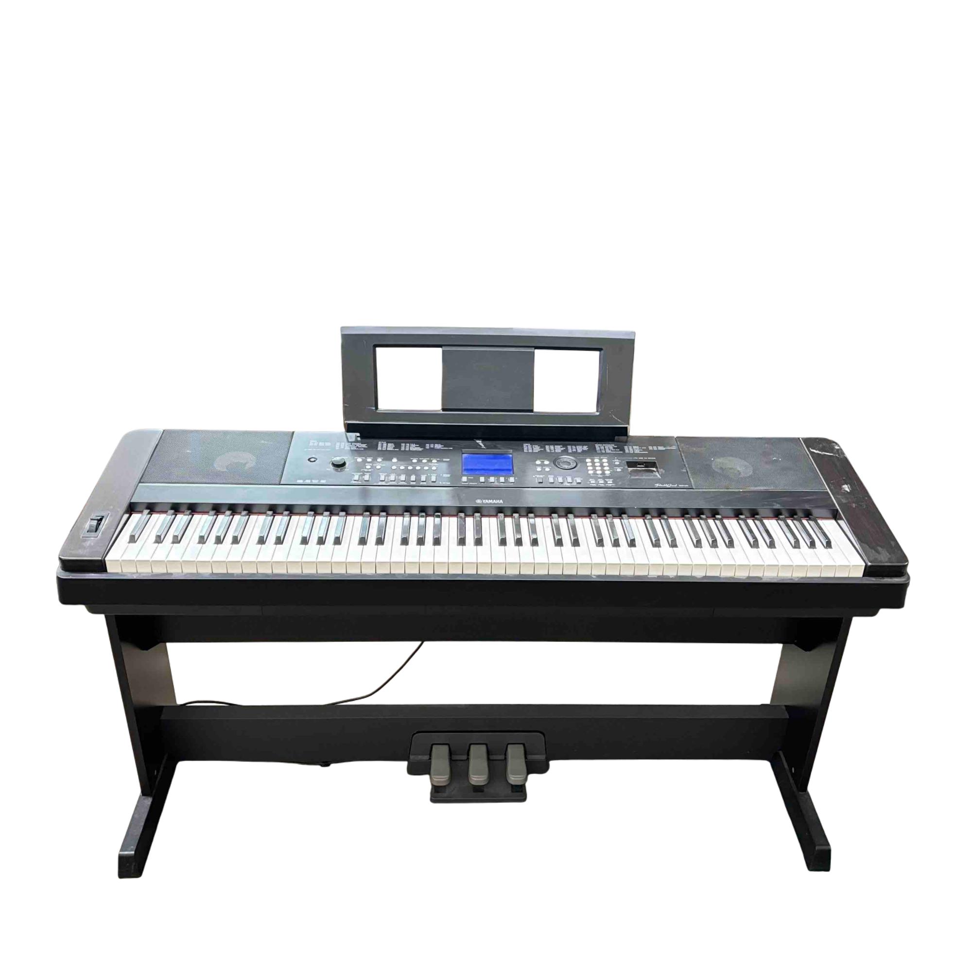 Casio WK-1800 76-Key Portable Electronic Keyboard