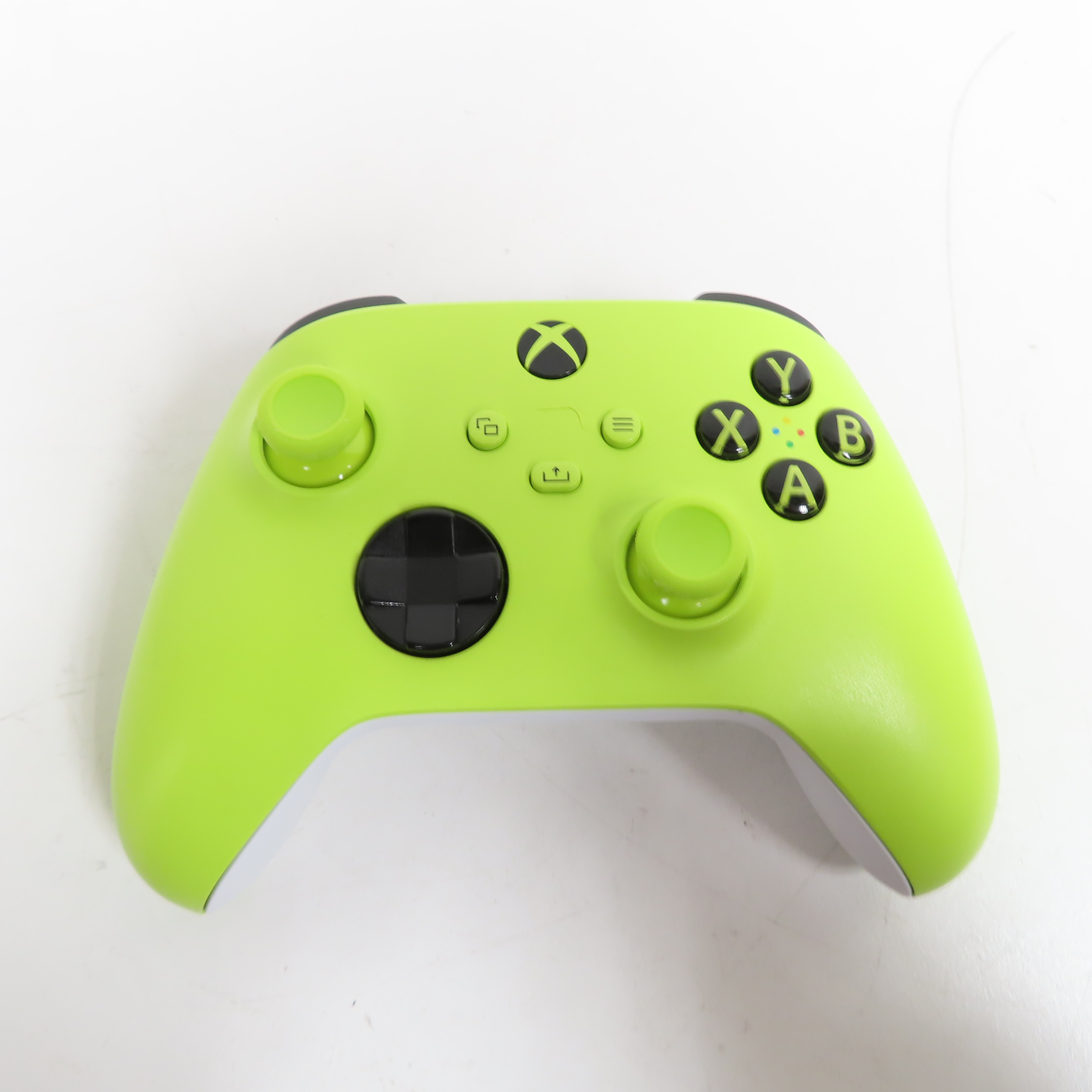 Microsoft 1914 Xbox Core Wireless Controller For Xbox/PC - Electric Volt