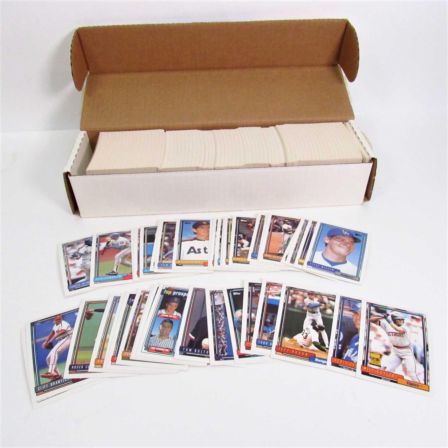 Topps 1992 Official Picture Cards Baseball Trading Cards Set