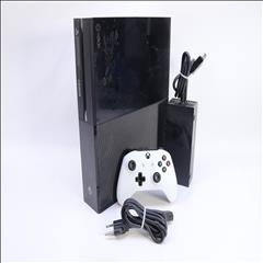 Microsoft Xbox One 500GB Console 1540 Bundle, good 2 Controllers TESTED