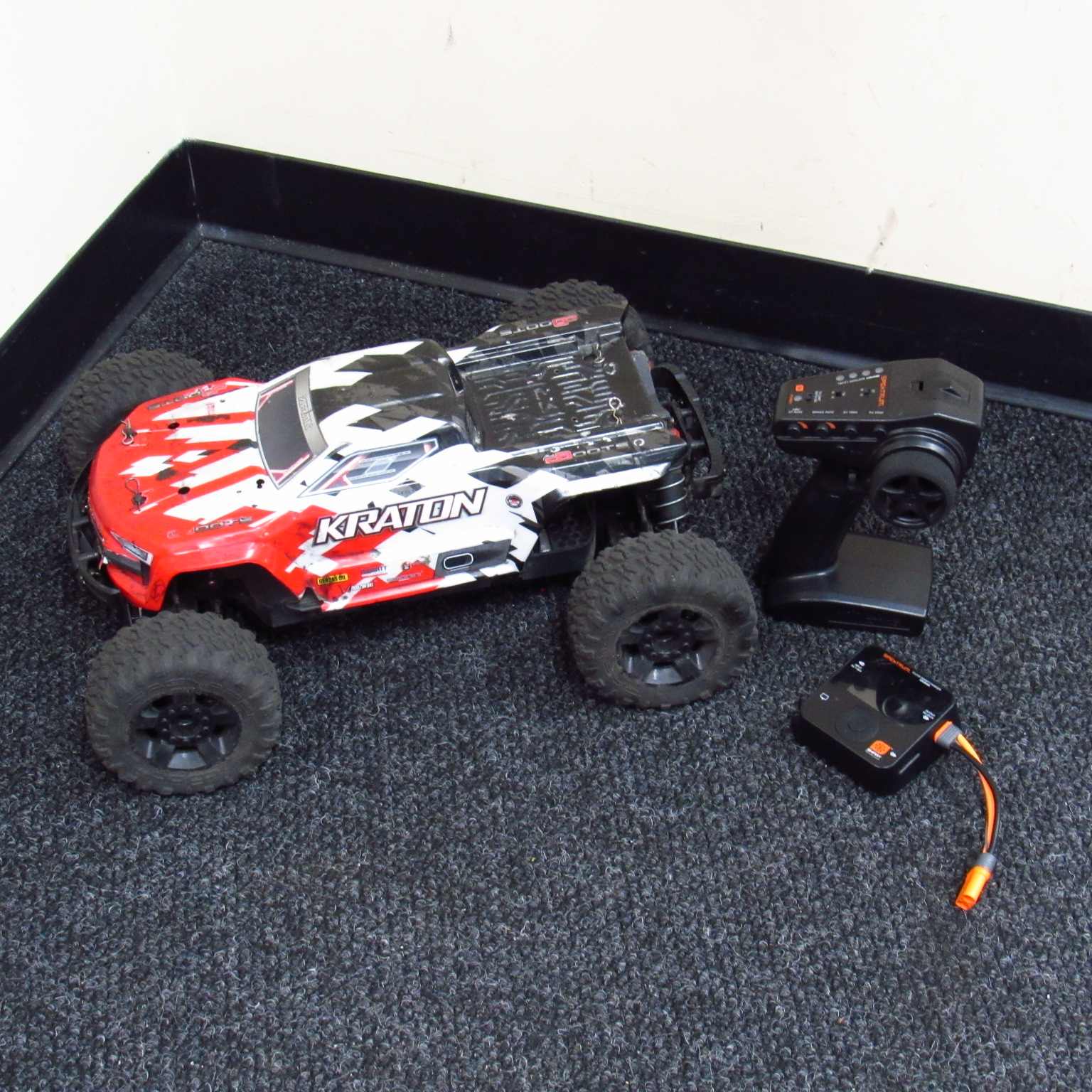 Arrma Kraton Remote Control Monster Truck Red/White/Black
