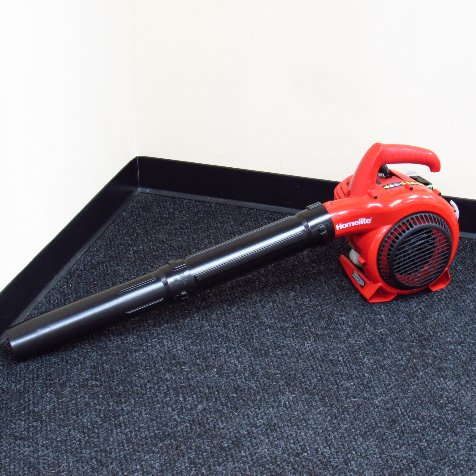 HomeLite 26B Handheld GasPowered Air Leaf Blower Local PickUp Only