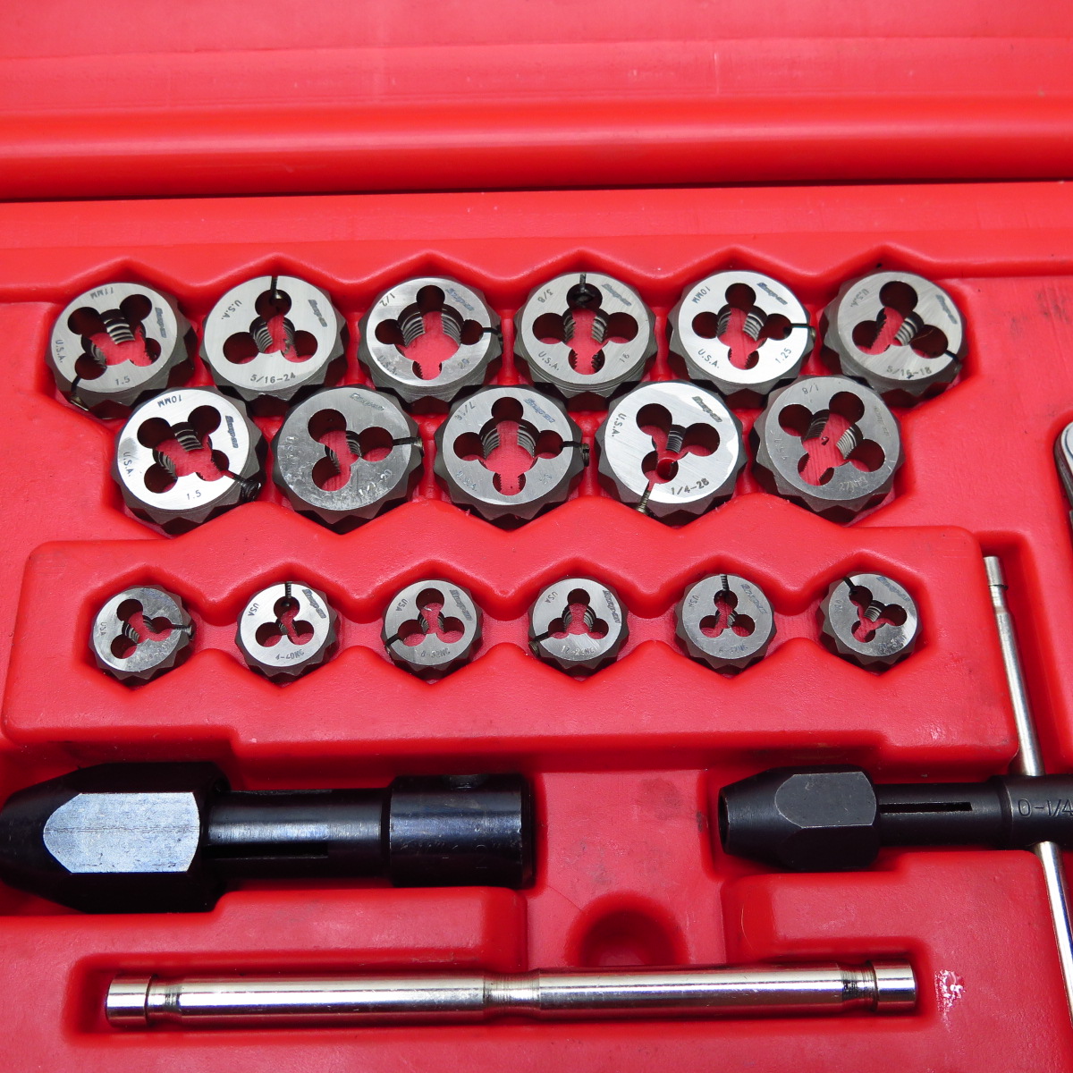 Snapon Tools TDTDM500A 76 Piece Tap and Die Set