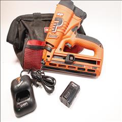 Paslode IM250A-Li 16GA 7.4V Cordless Finish Nailer Kit