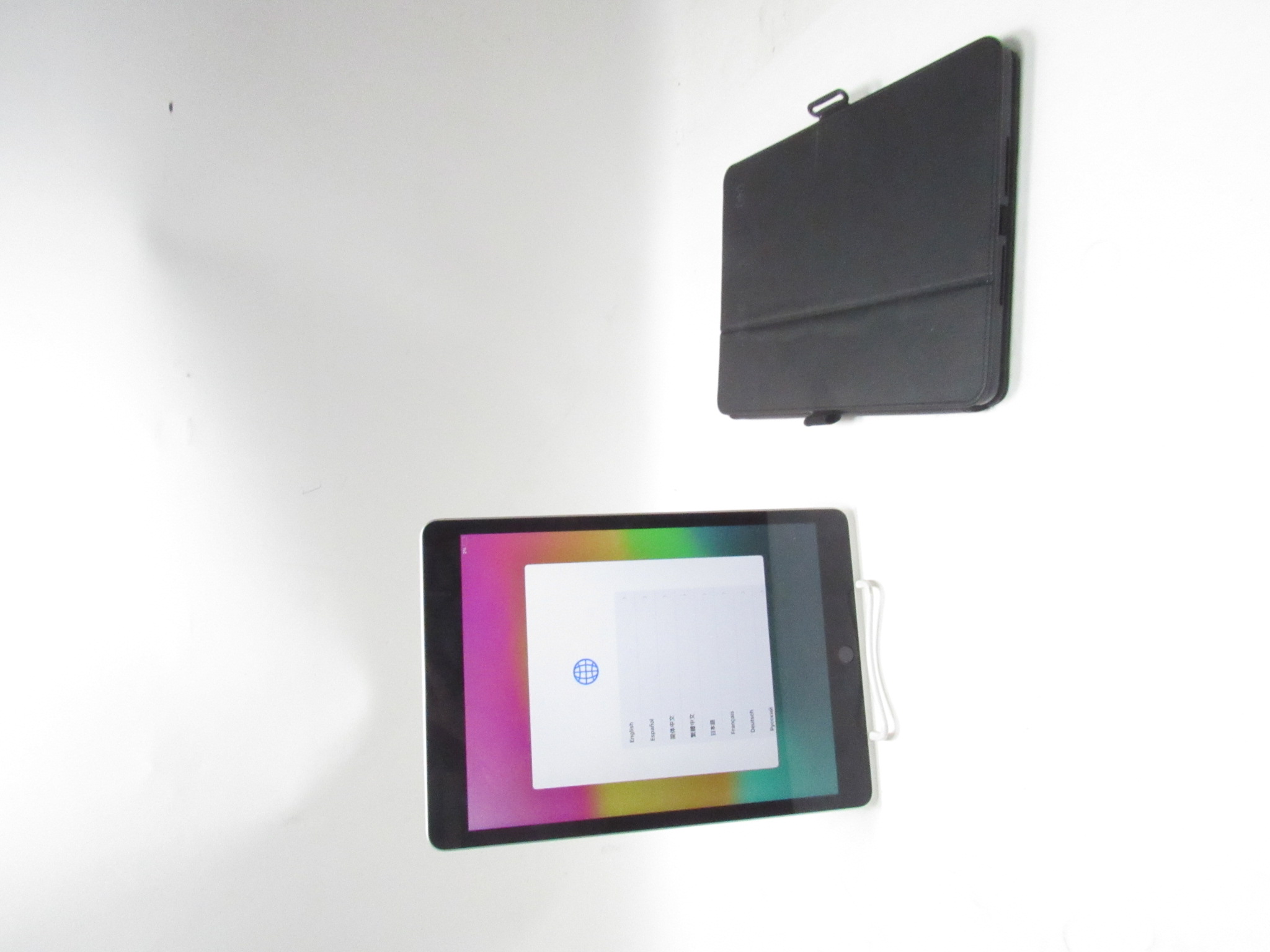 Apple iPad 9th Generation MK2K3LL/A A2602 64GB Tablet Gray Apple iPad 9th Generation MK2K3LL/A A2602 64GB Tablet Gray