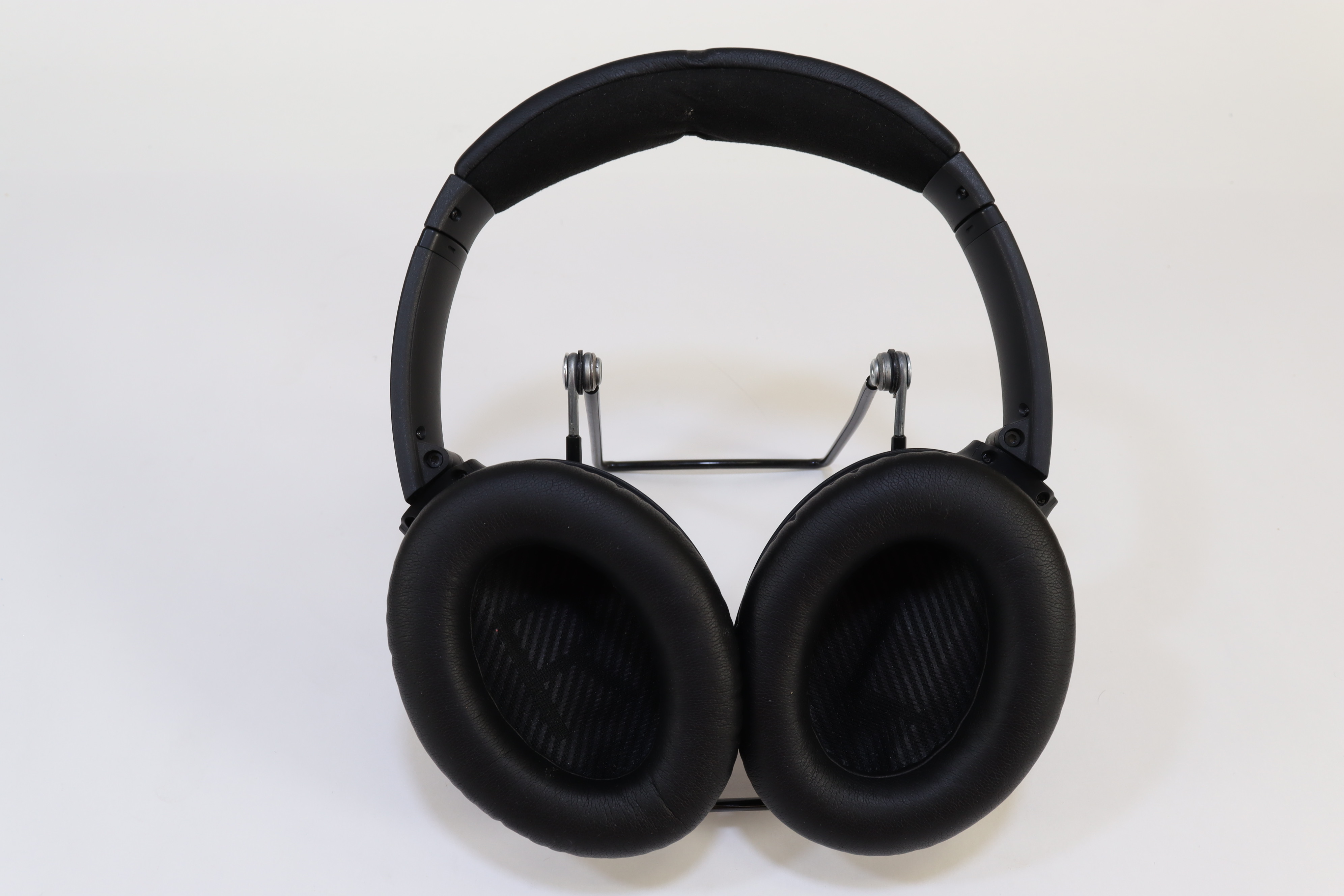 Bose QuietComfort 35 II 425948 Wireless Bluetooth Noise-Cancelling