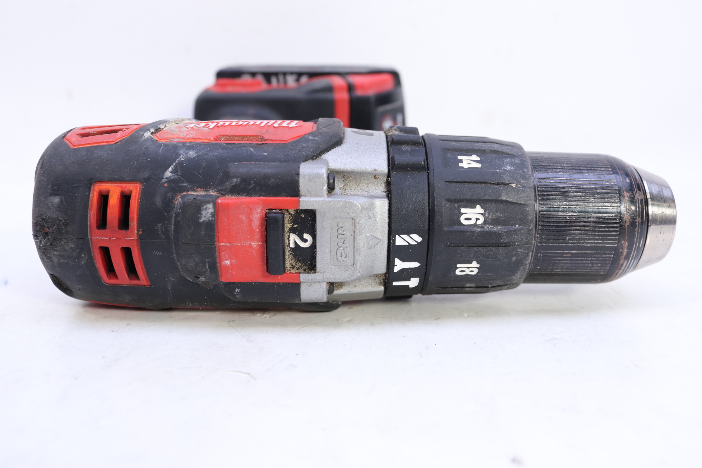 Milwaukee 260720 M18 18V LithiumIon Cordless 1/2" Hammer Drill