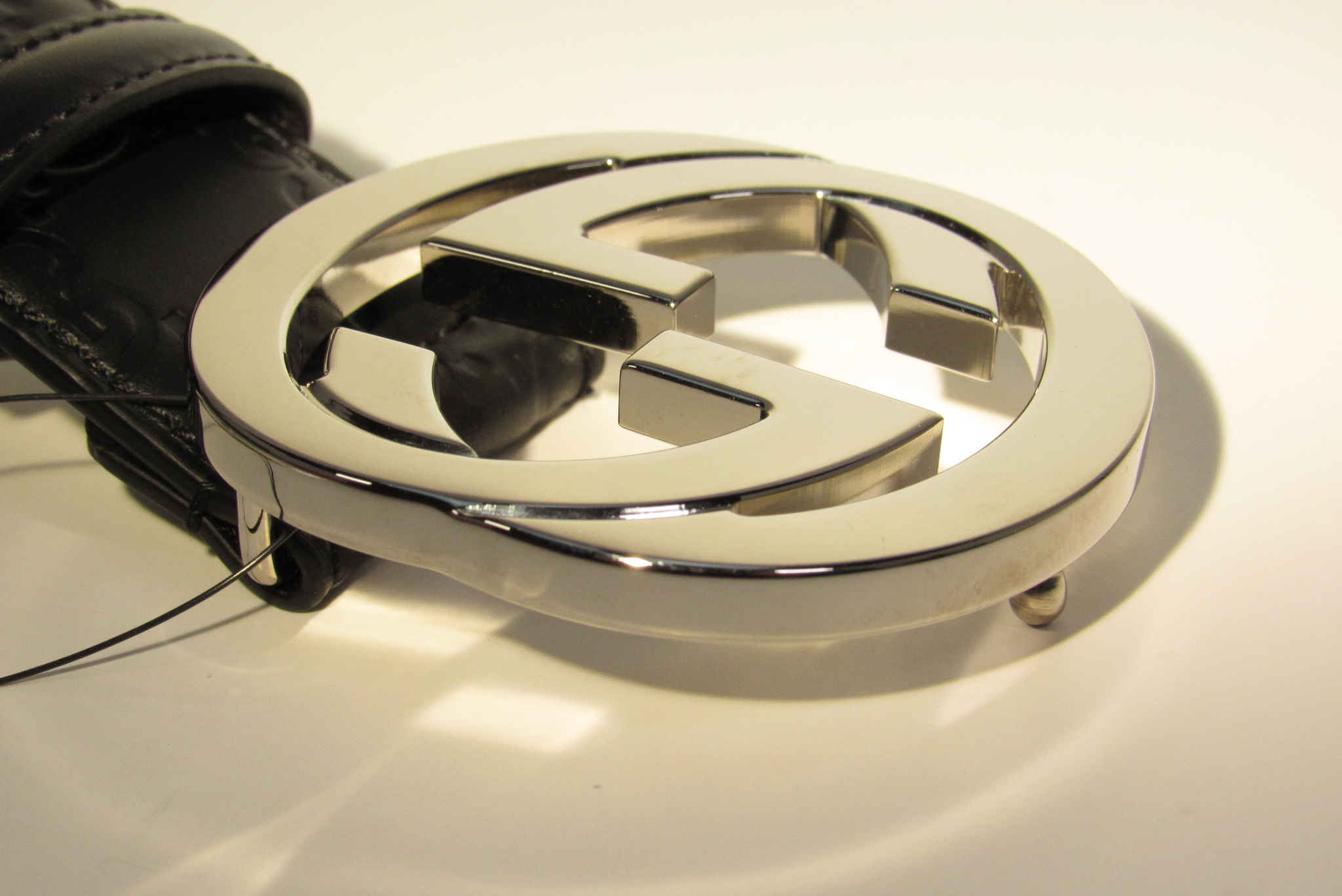 Gucci 411924 Men's Signature Interlocking G-Buckle Leather