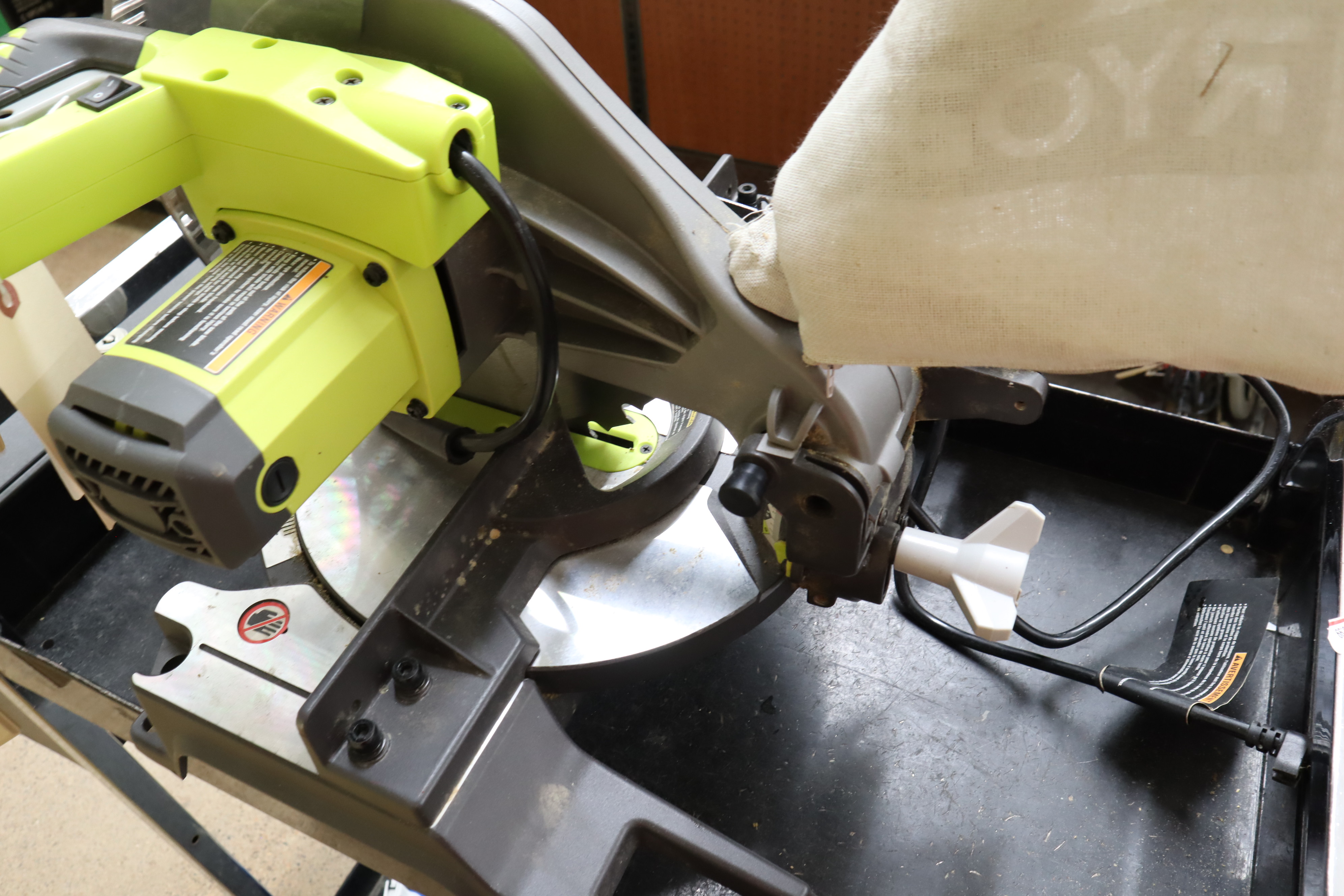 Ryobi TS1346 14 Amp Corded 10 in. Compound Miter Saw Local In Store