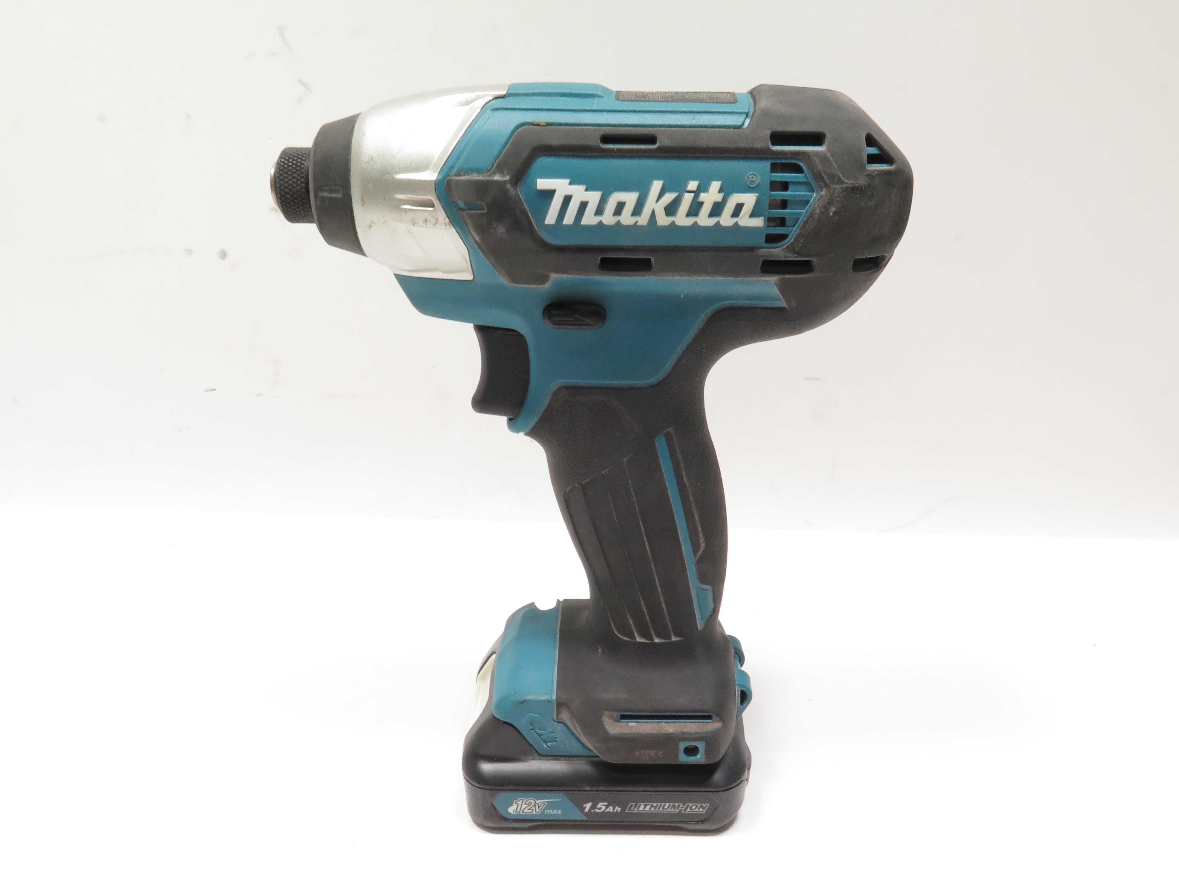 Makita DT03 / FD05 12V 3/8" Driver Drill / 1/4" Hex Impact Driver Kit 9154
