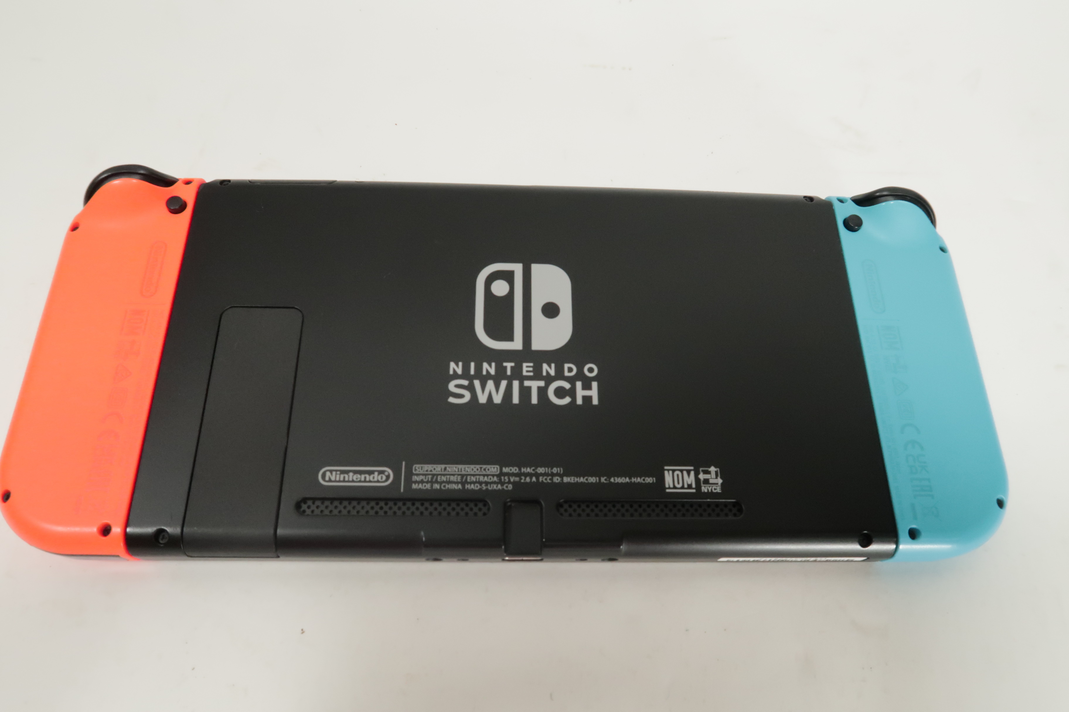 Nintendo Switch HAC001 Handheld 6.2inch Touchscreen Video Game Console