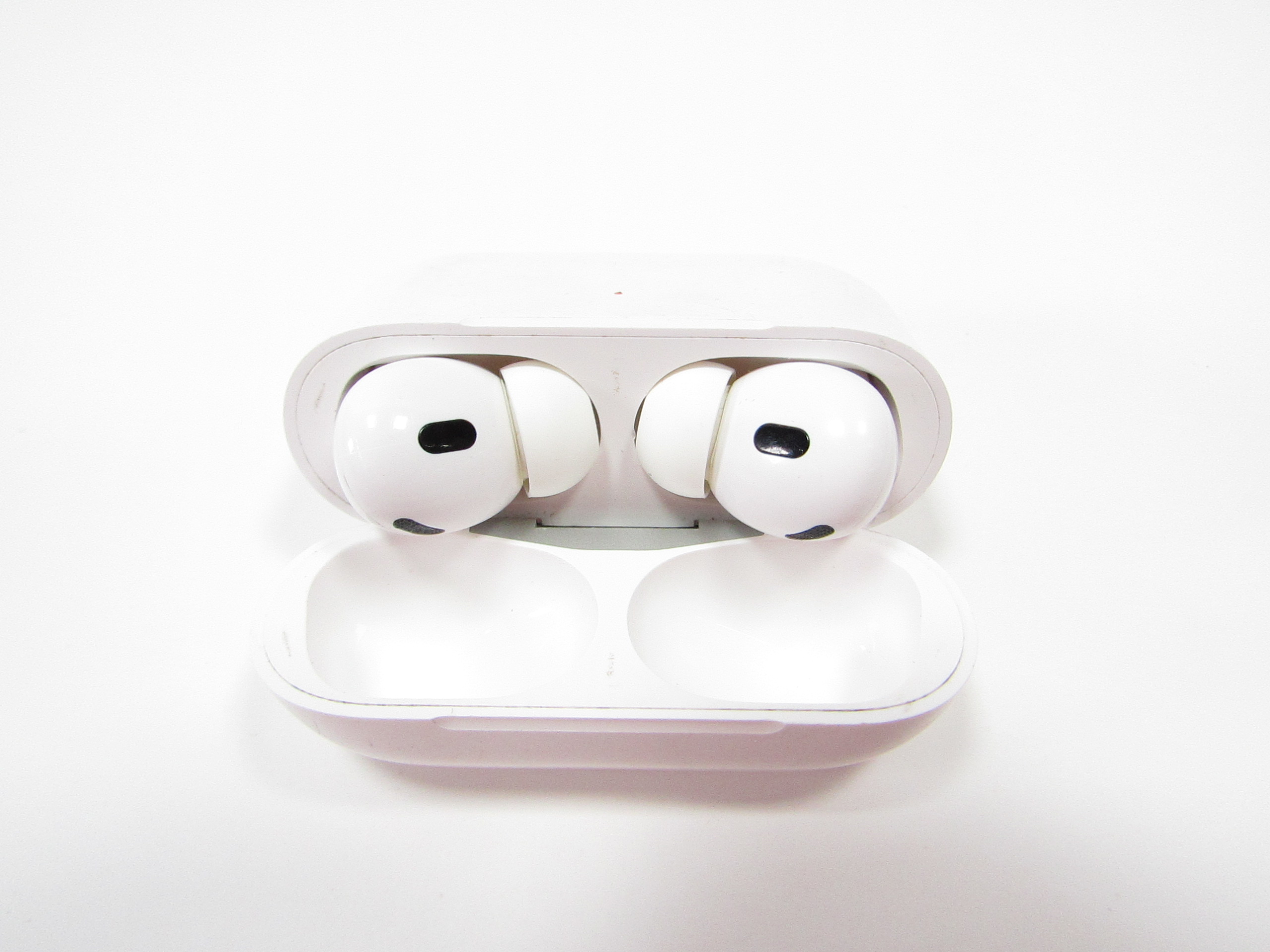 Apple AirPods Pro 2nd Gen A2700 Active Noise Cancelling Wireless