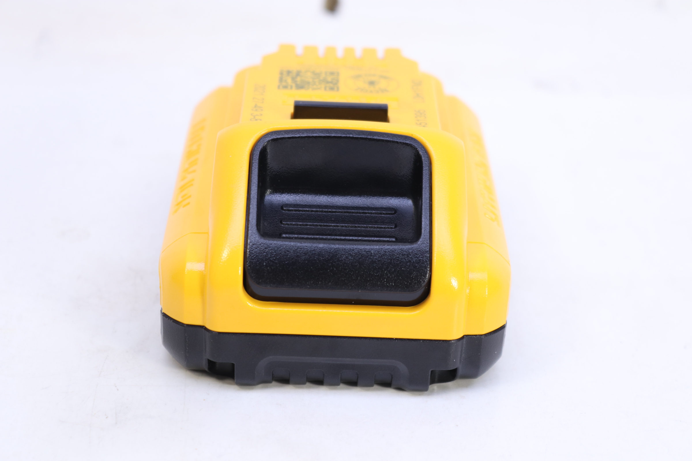 Dewalt Dcb V Max Compact Lithium Ion Ah Battery Pack