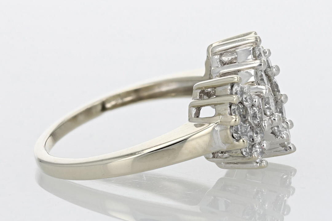 1.00ctw Round Cut Diamond Cluster Statement Ring 14k White Gold Size 7