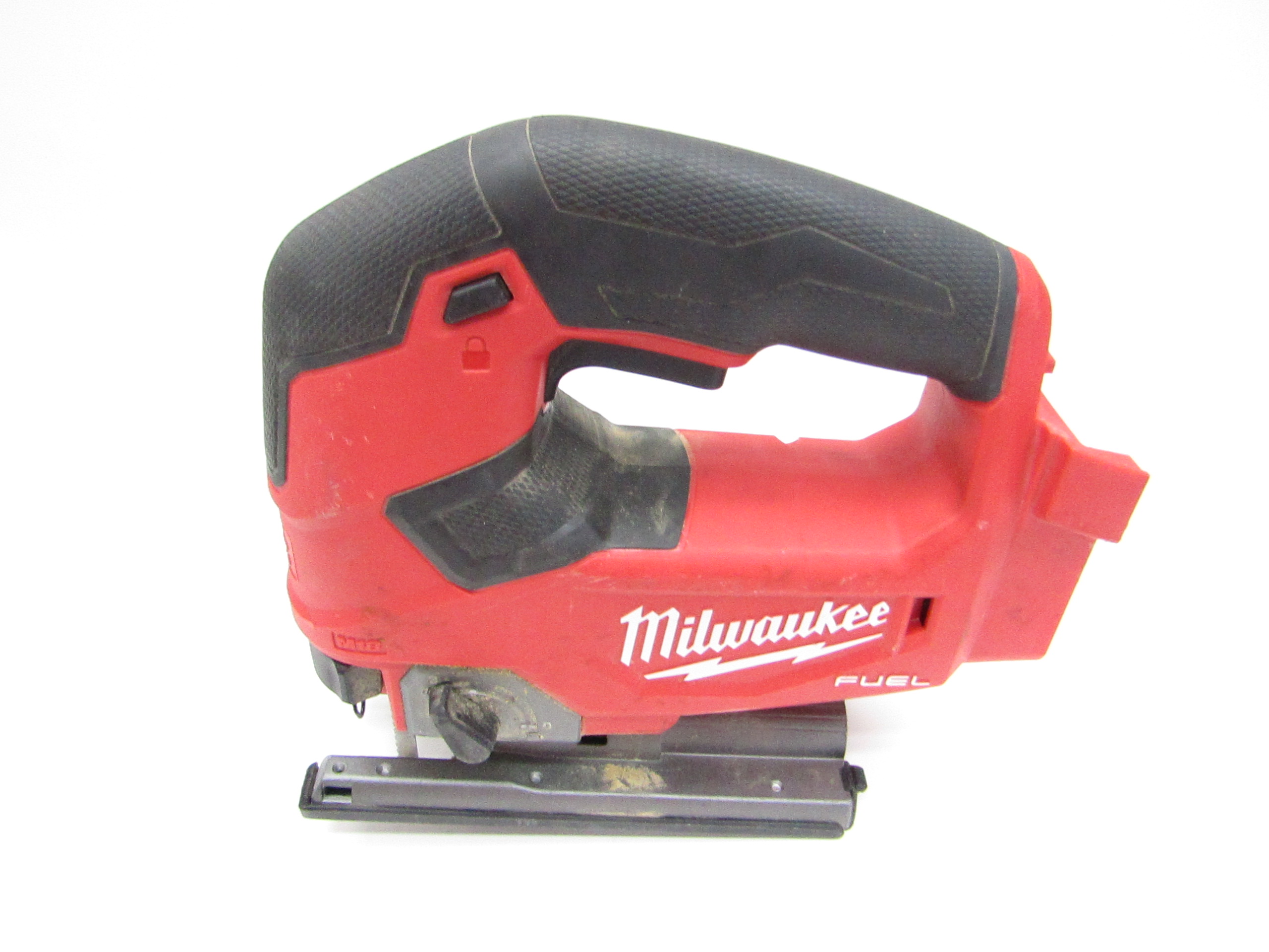 Milwaukee M18 Fuel 18-Volt Lithium-Ion Brushless Cordless Jig Saw With (2) 6.0Ah Batteries And Charger
