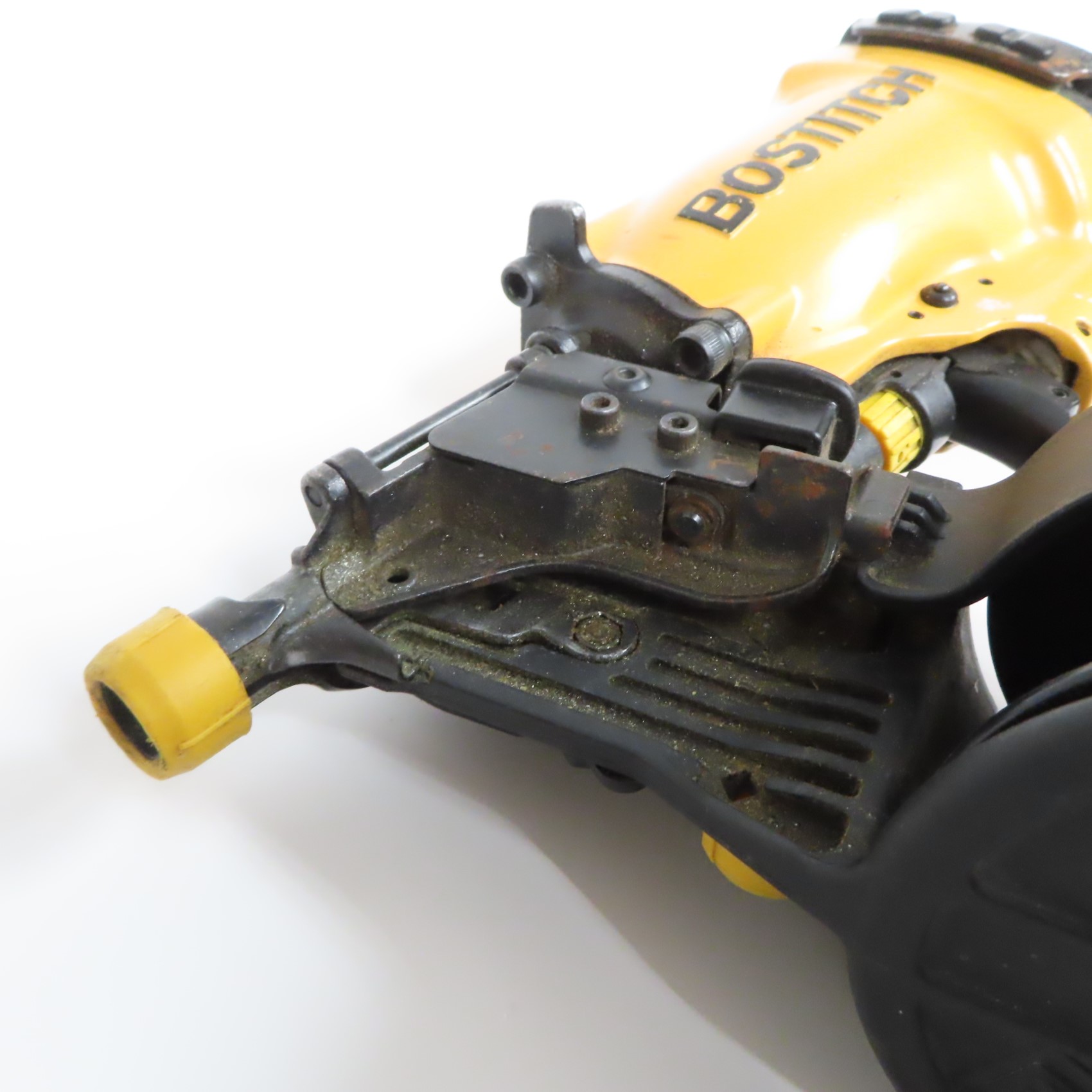 Bostitch N66C Pneumatic 11/4" 21/2" Coil Siding Nailer