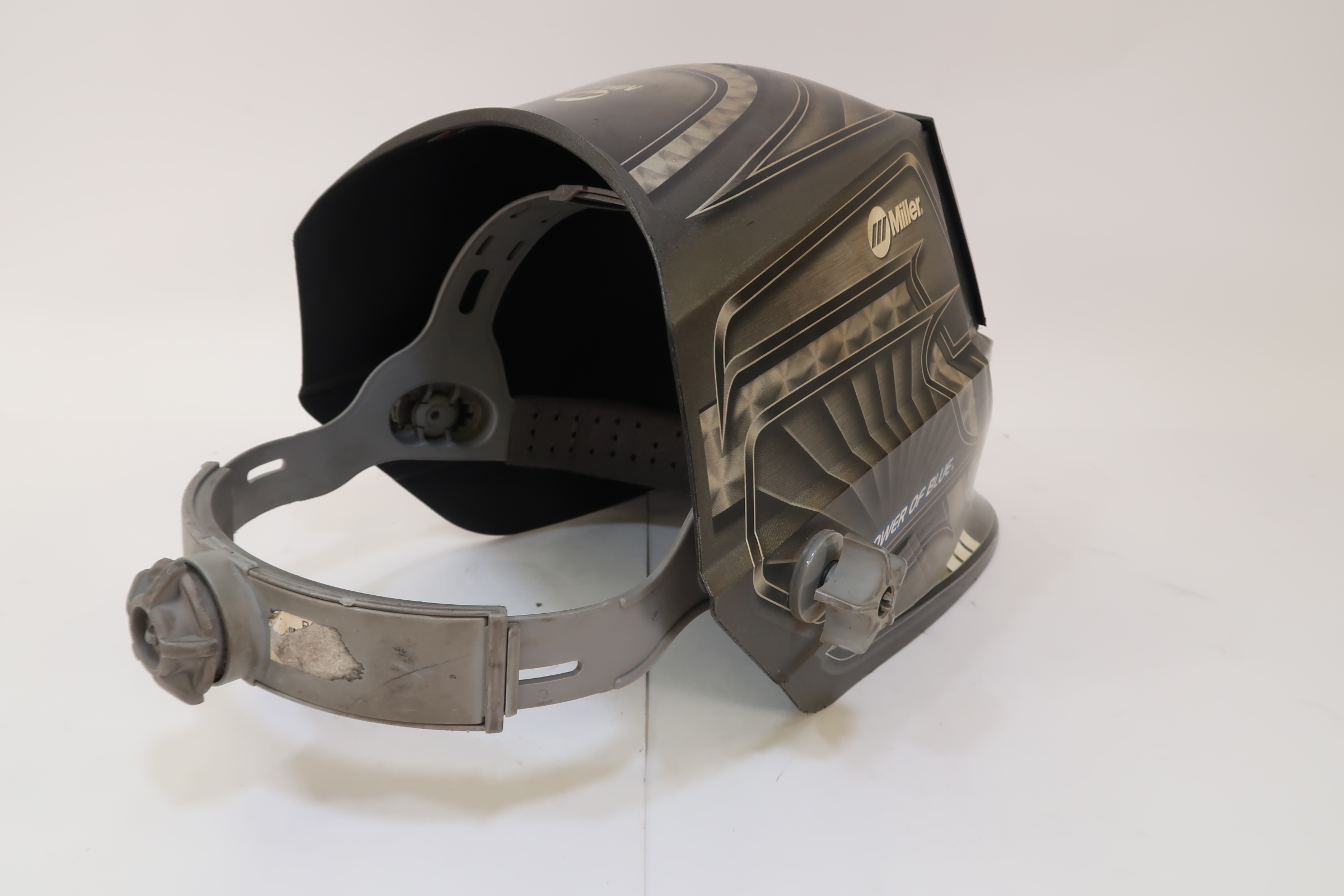 Miller Classic Series Welding Helmet / ClearLight Lens, Metal Matrix 288519