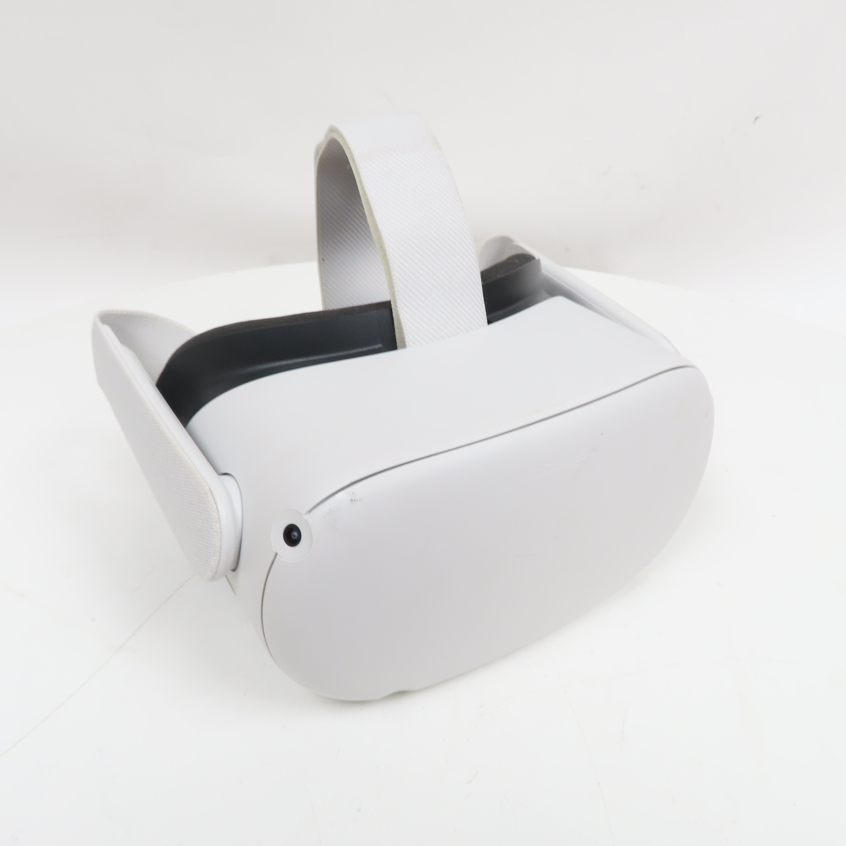 Meta KW49CM Quest 2 64GB Standalone Virtual Reality Headset