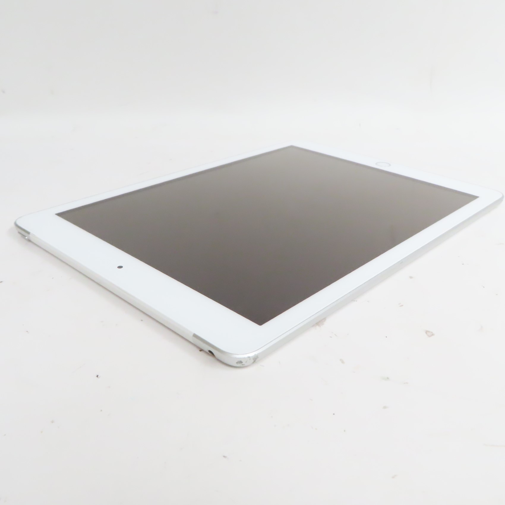 Apple MR792LL/A iPad (6th Gen) 9.7