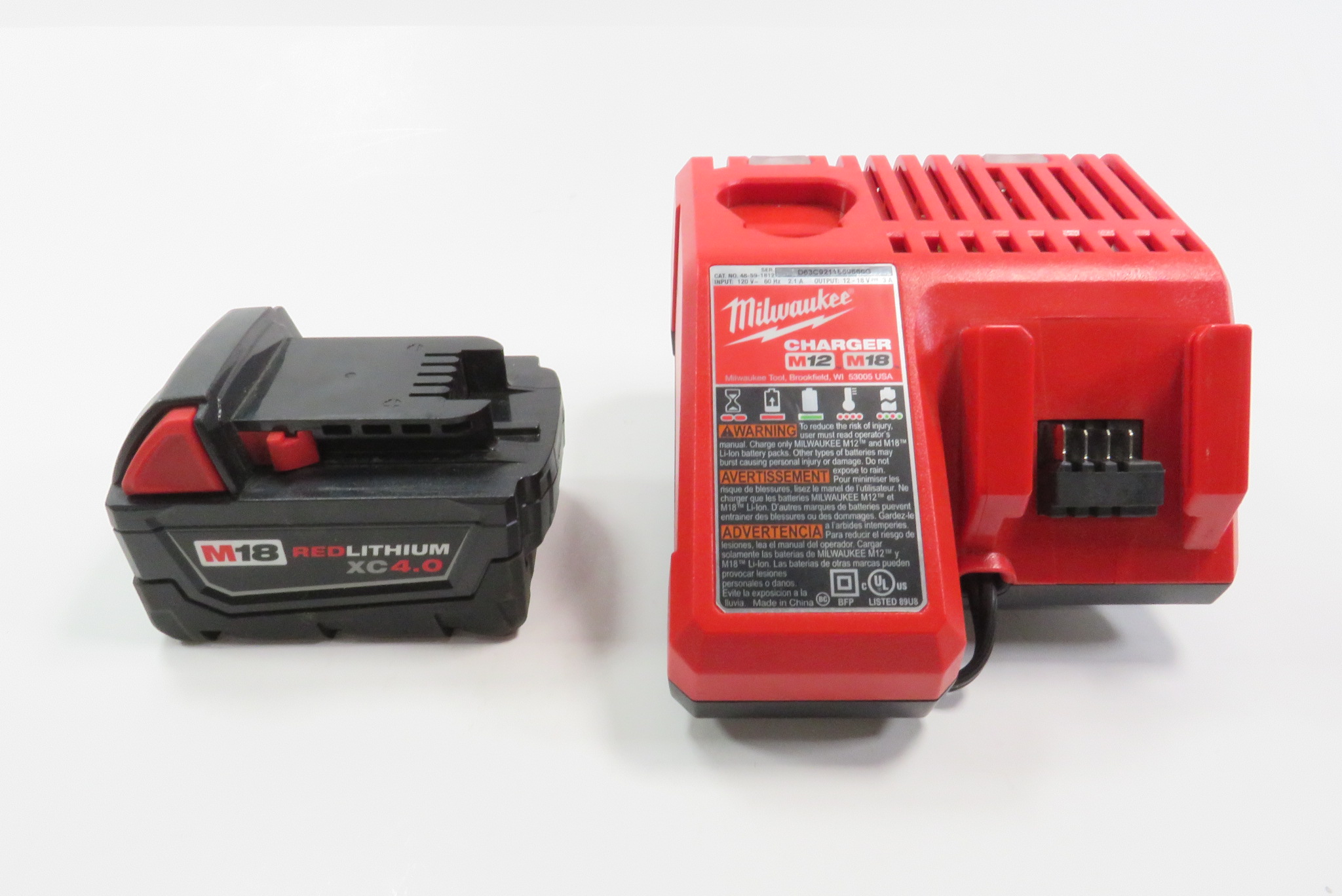 Milwaukee m18 discount 4.0 battery charger