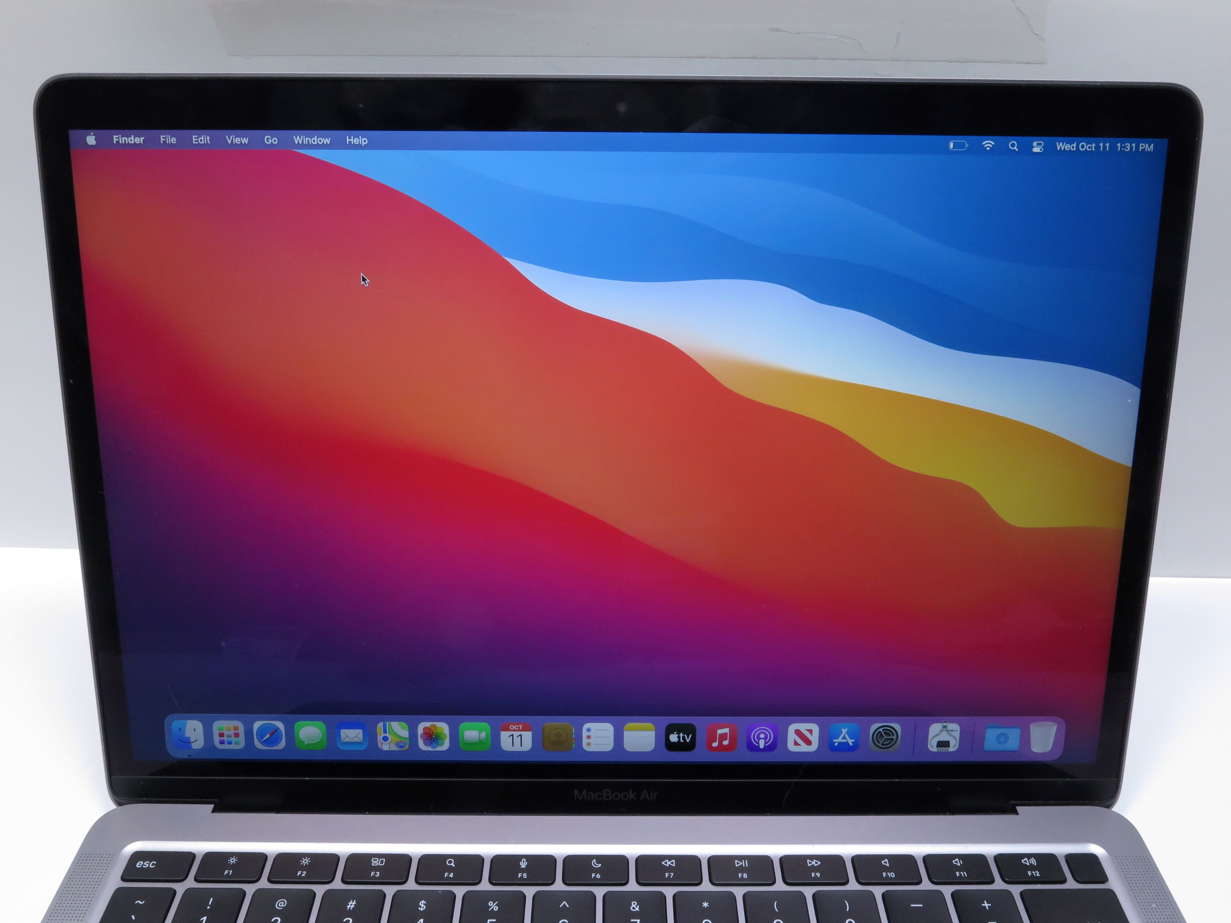 Apple MacBook Air (2020) MGN73LL/A M1 (8C GPU) 3.2Ghz 16GB RAM 1TB