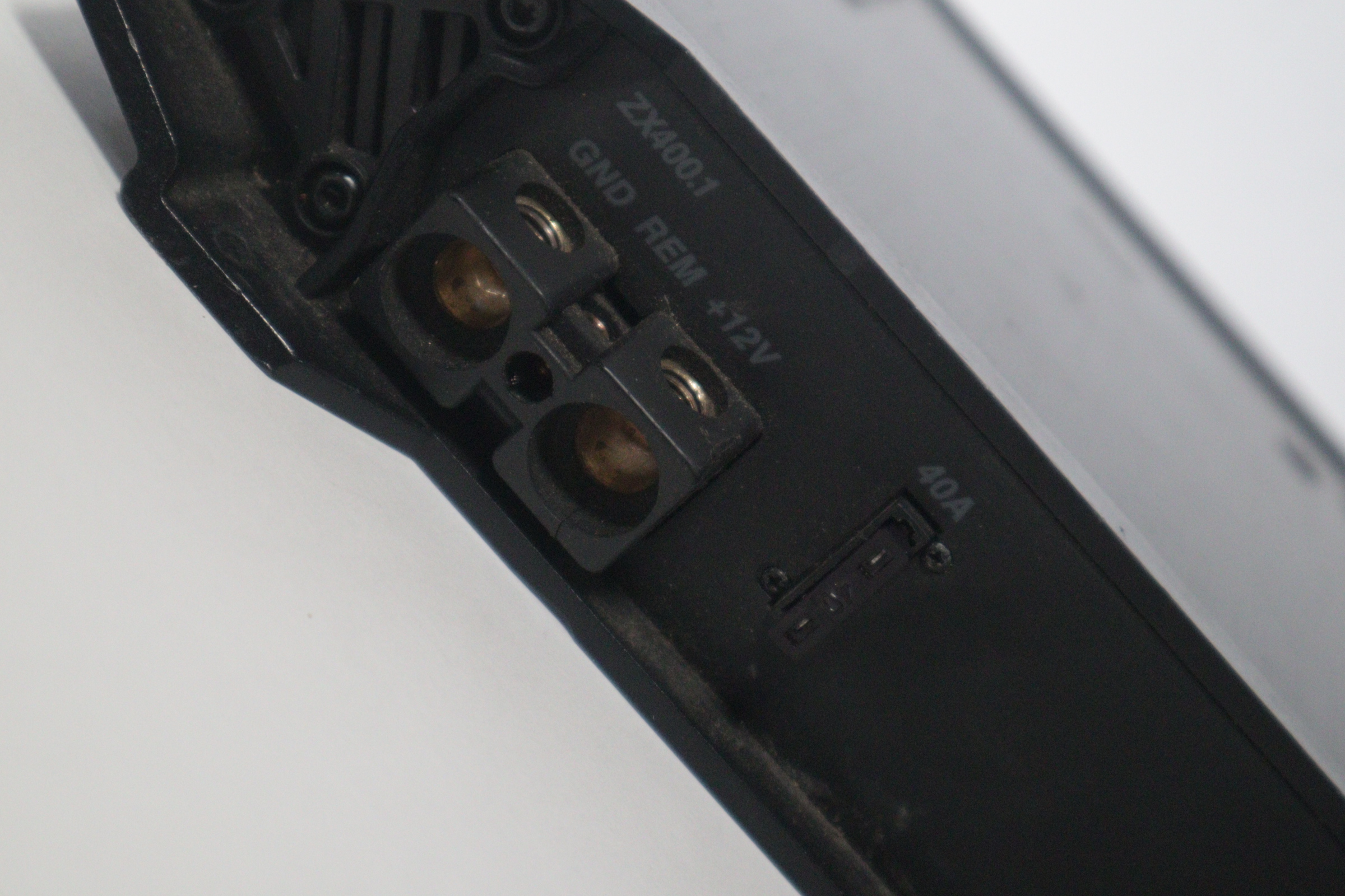 Kicker ZX400.1 Black 400-Watts RMS x 1 @ 2 Ohms Mono Subwoofer