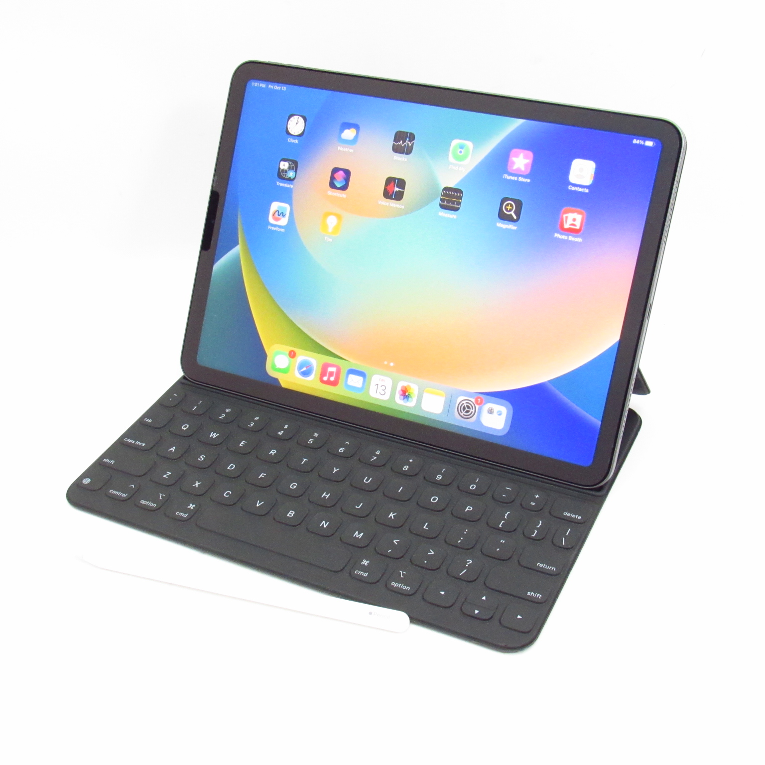 Apple iPad Air 4th Gen (A14 Bionic) FYFM2LL/A 64GB 10.9'' Wi