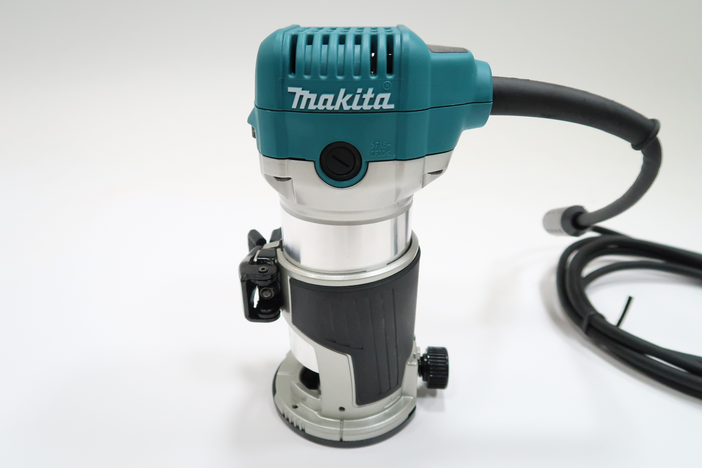 Makita RT0701C 6.5 Amp 1-1/4 HP Corded Fixed Base Variable Speed ...