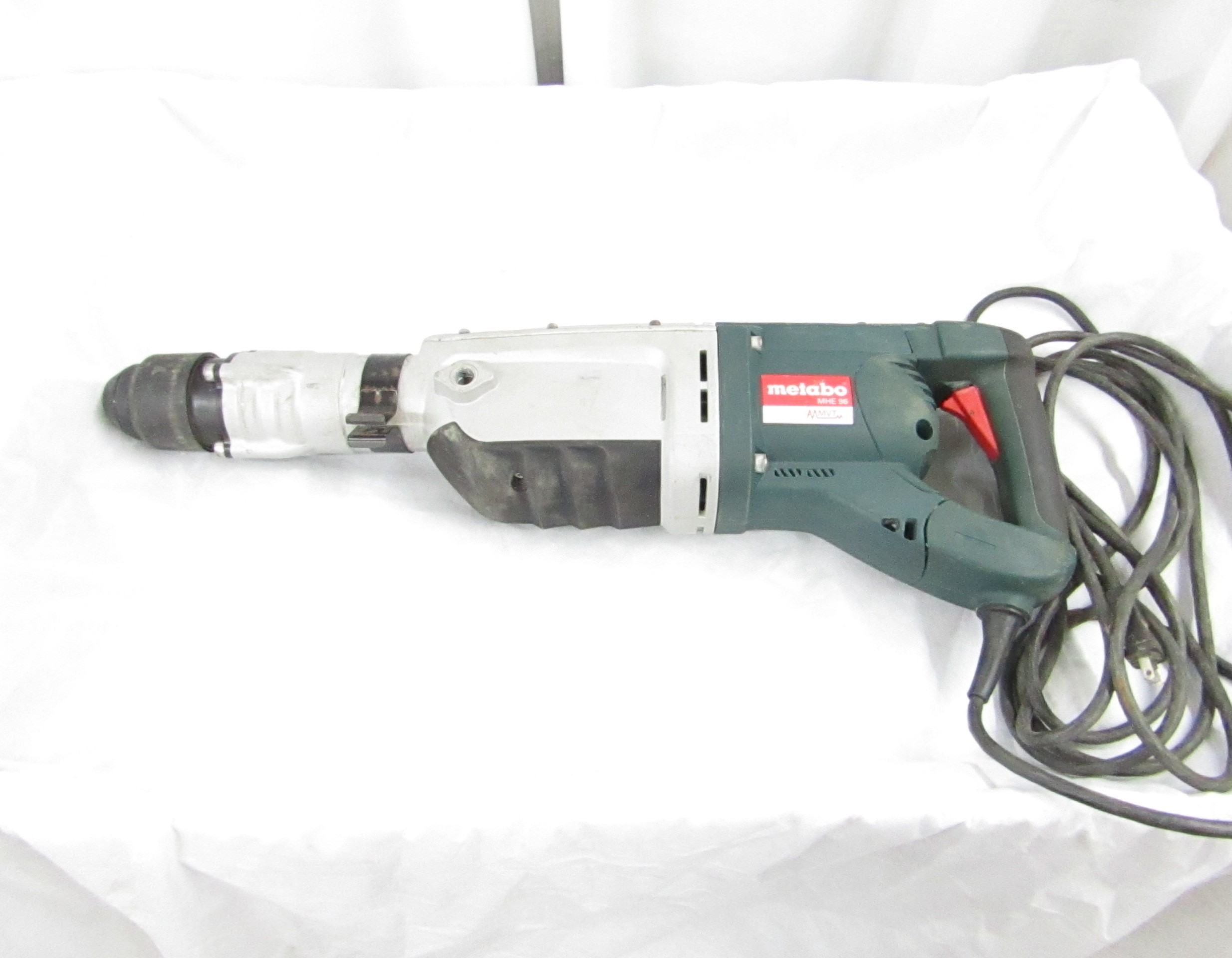 Metabo MHE 96 120 Volt SDS-Max Corded Demolition Hammer