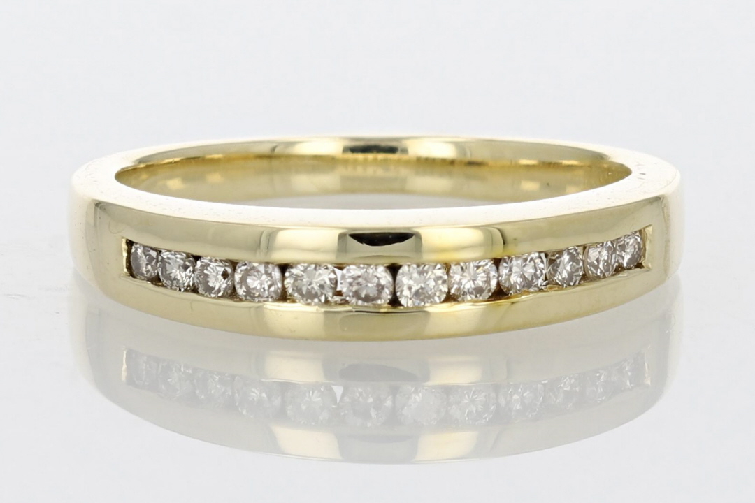 Full Channel Set 1.01ct Round Brilliant Cut Diamond 18ct Yellow Gold 3mm Ring