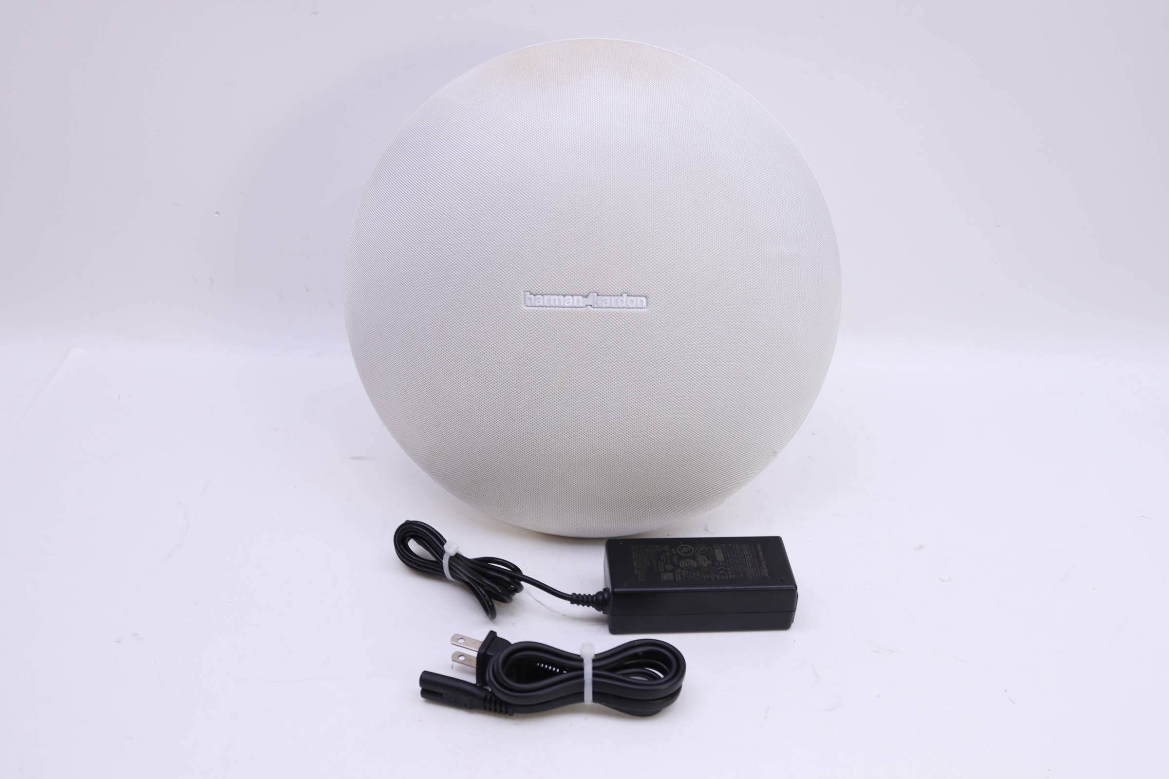 Popular Harman Kardon Onyx Studio 4