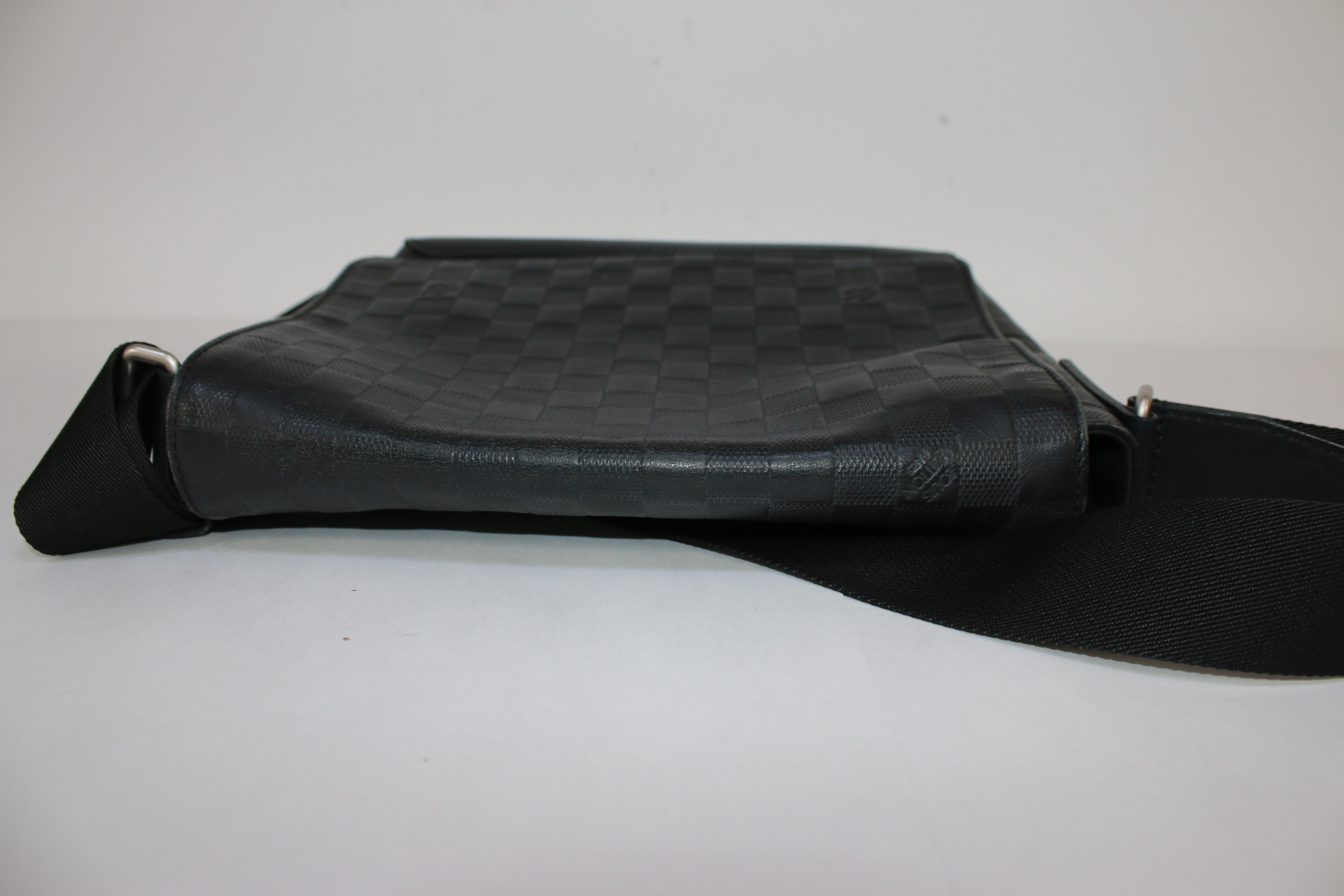 Louis Vuitton Black District Messenger Bag Damier Infini