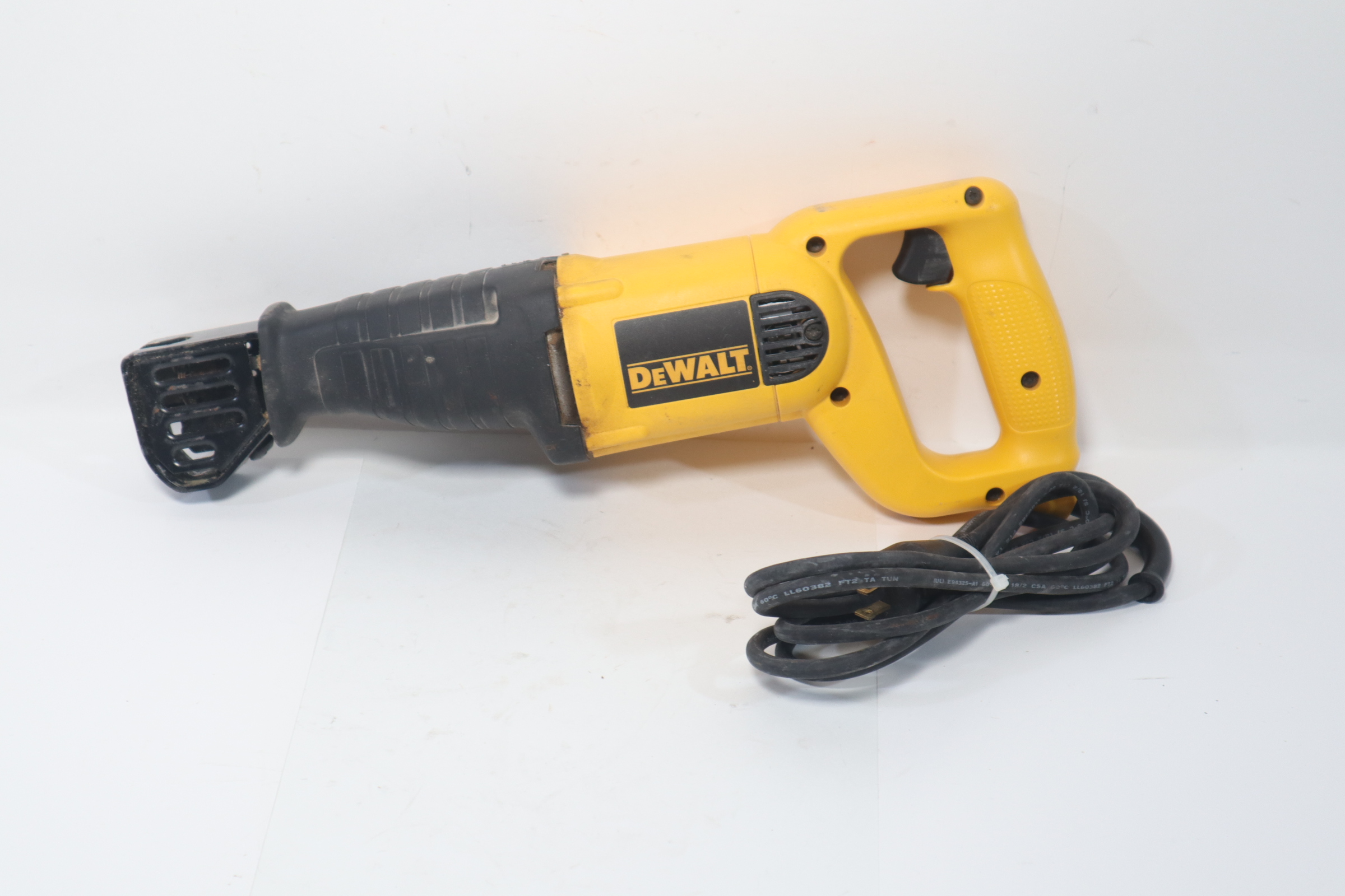 Dewalt Dw303m Corded 12 Amp Reciprocating Saw 4194