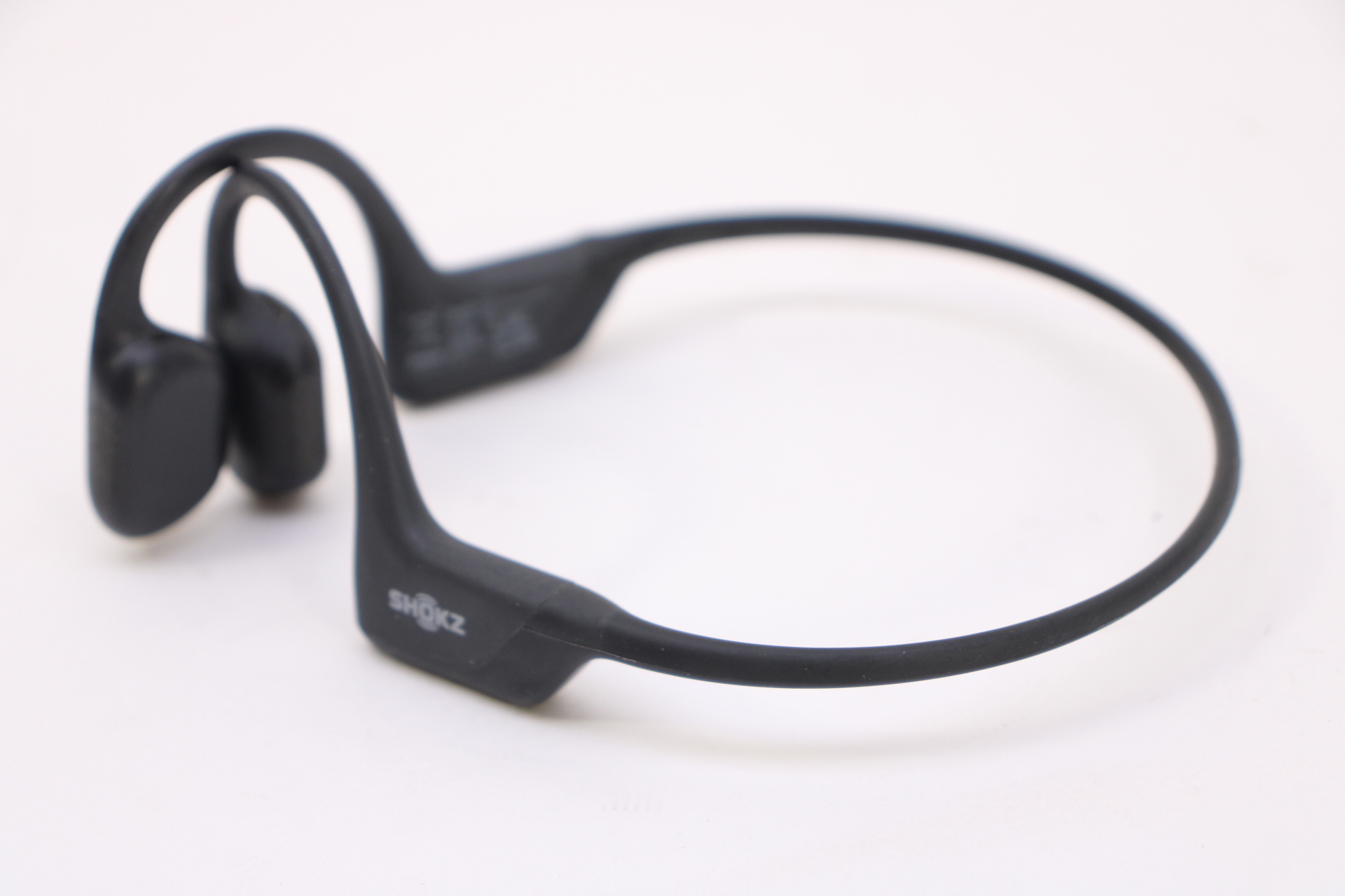 Shokz S810 Premium Bone Conduction Open-Ear Sport Headphones OpenRun Pro