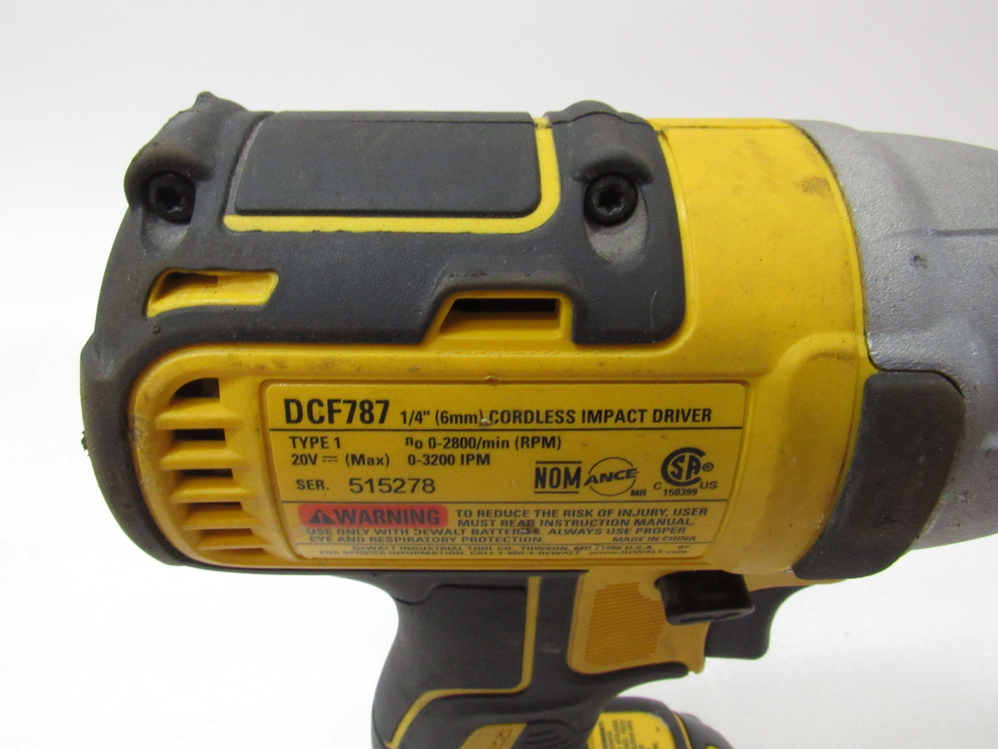 DeWalt DCF787 20Volt Max 1/4in Variable Speed Brushless Cordless