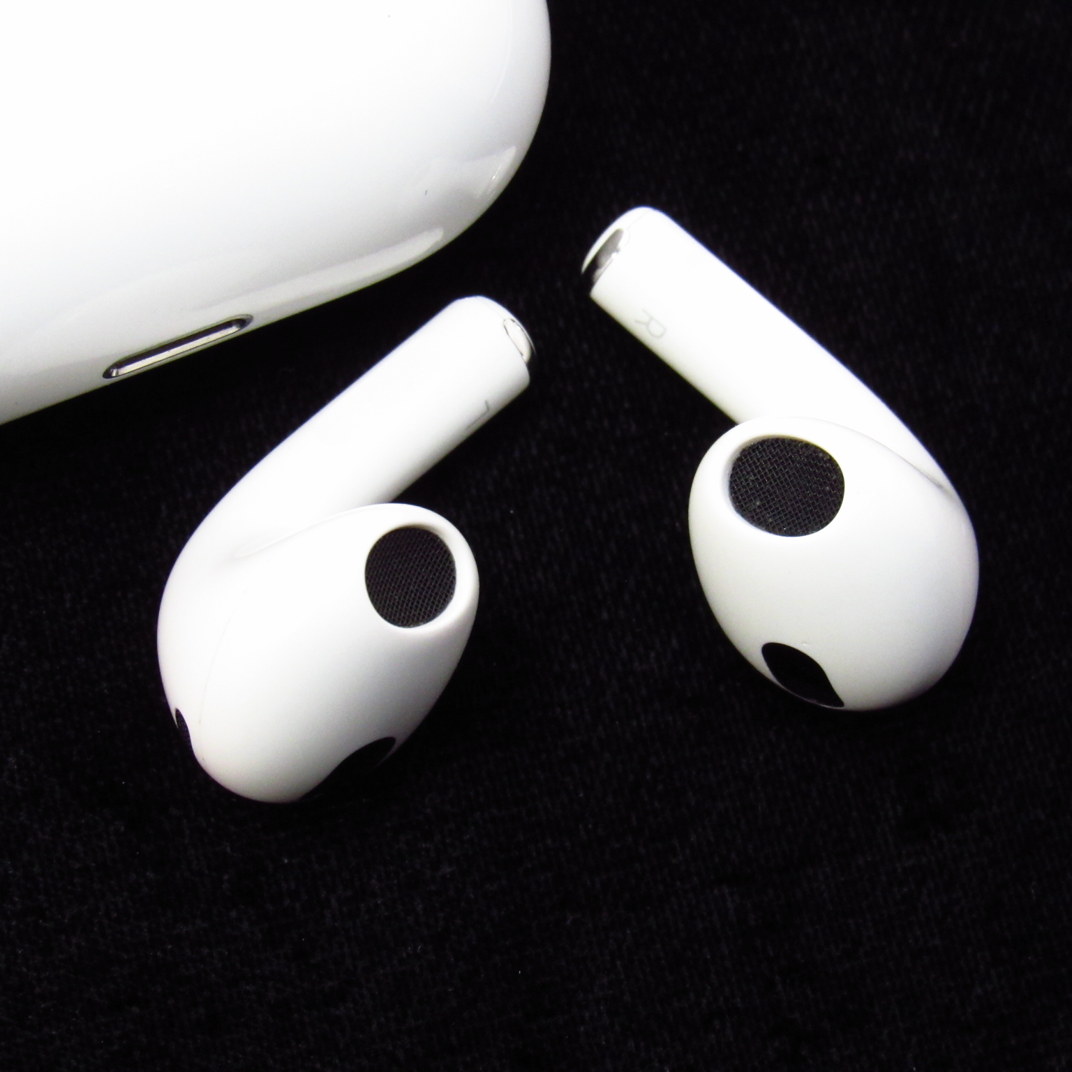 Apple AirPods 3rd Generation A2564/A2565 Bluetooth In-Ear