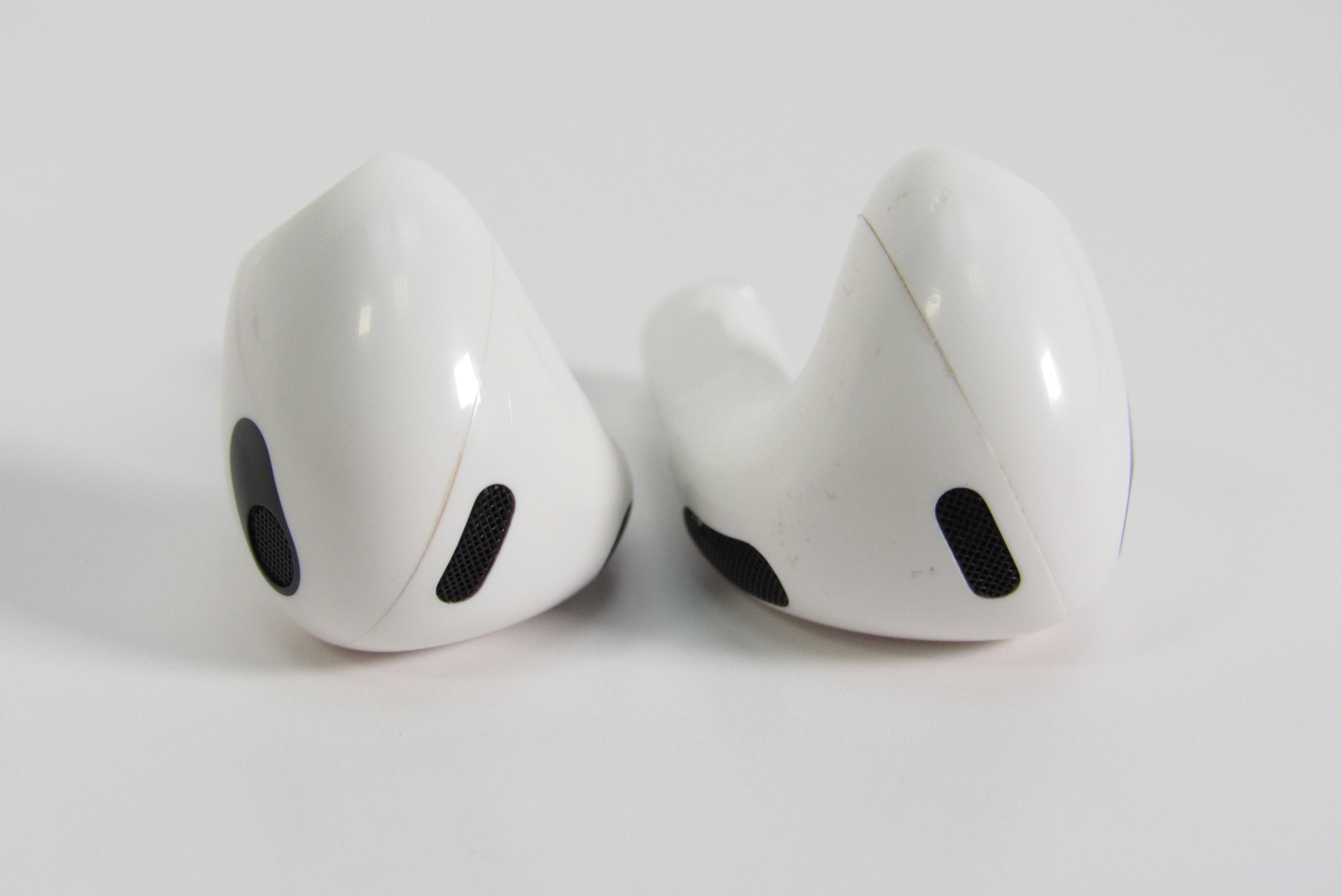 Apple AirPods 3rd Generation A2564/A2565 Bluetooth In-Ear Earbuds