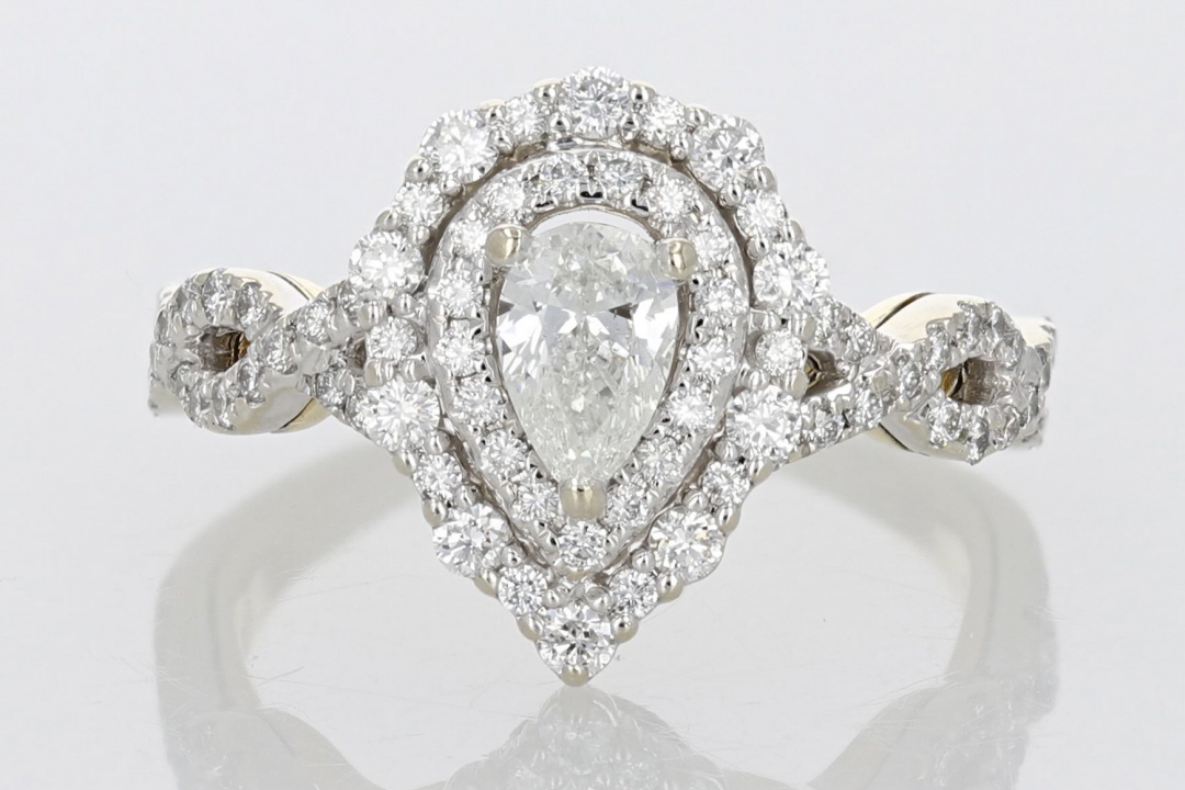 Zac posen store engagement rings