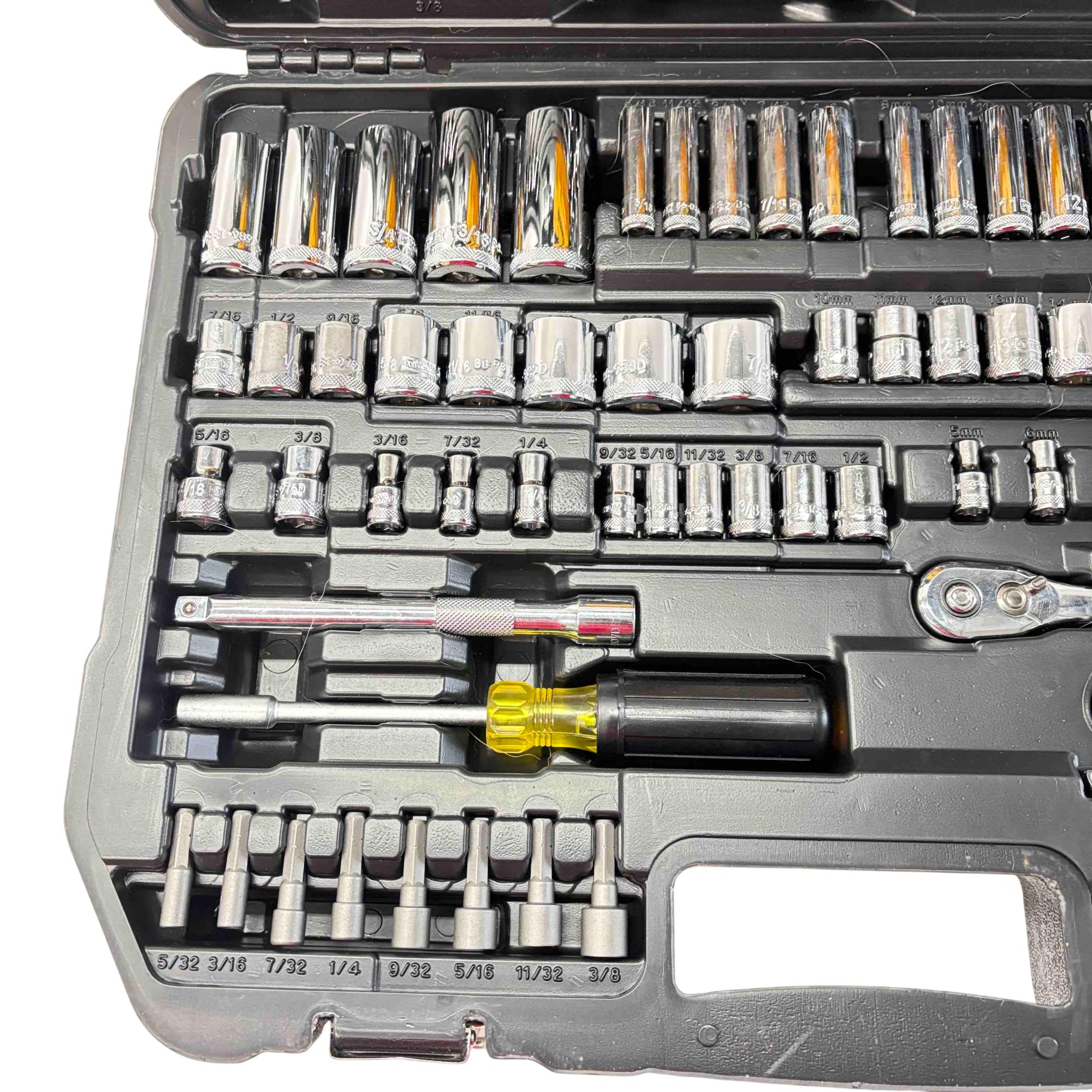 DeWalt DWMT73802 142-Piece Mechanics Tool Set