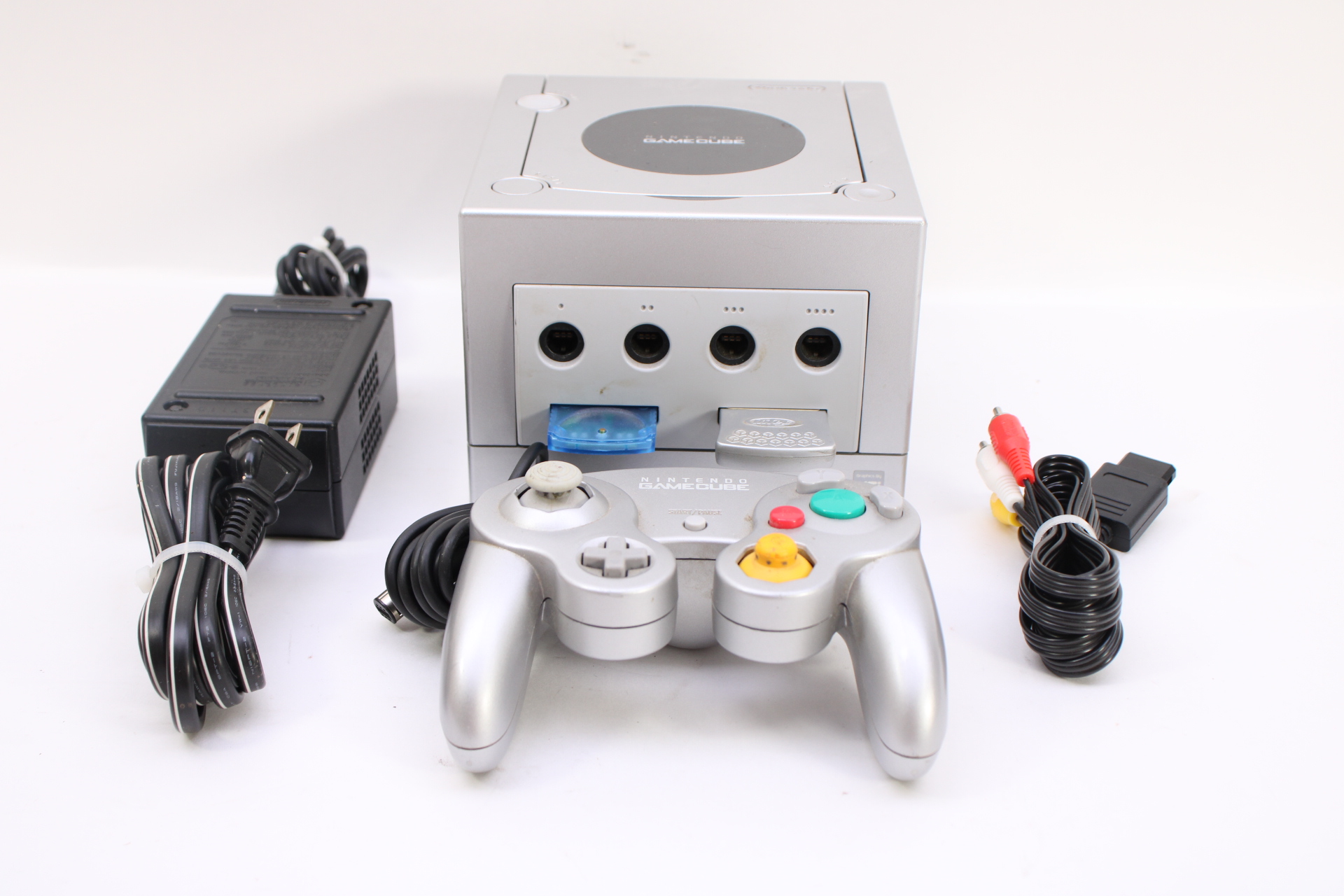 Nintendo GameCube DOL-101 Home Video Game Console - Silver