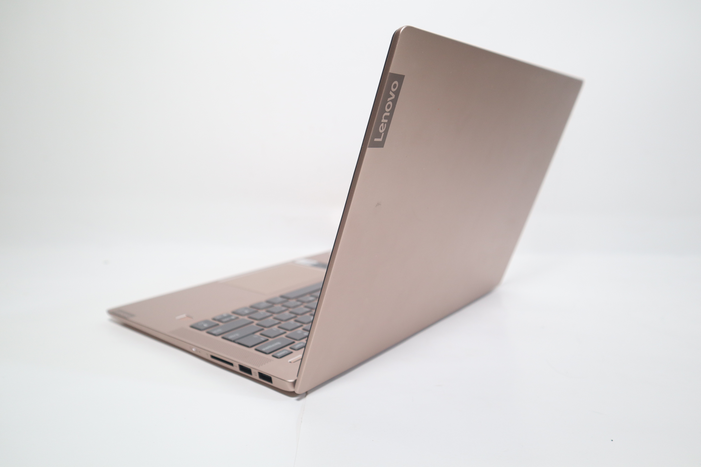 Lenovo IdeaPad S540 14IML 81VO Core i5-10210U 1.6GHz 8GB RAM 256GB