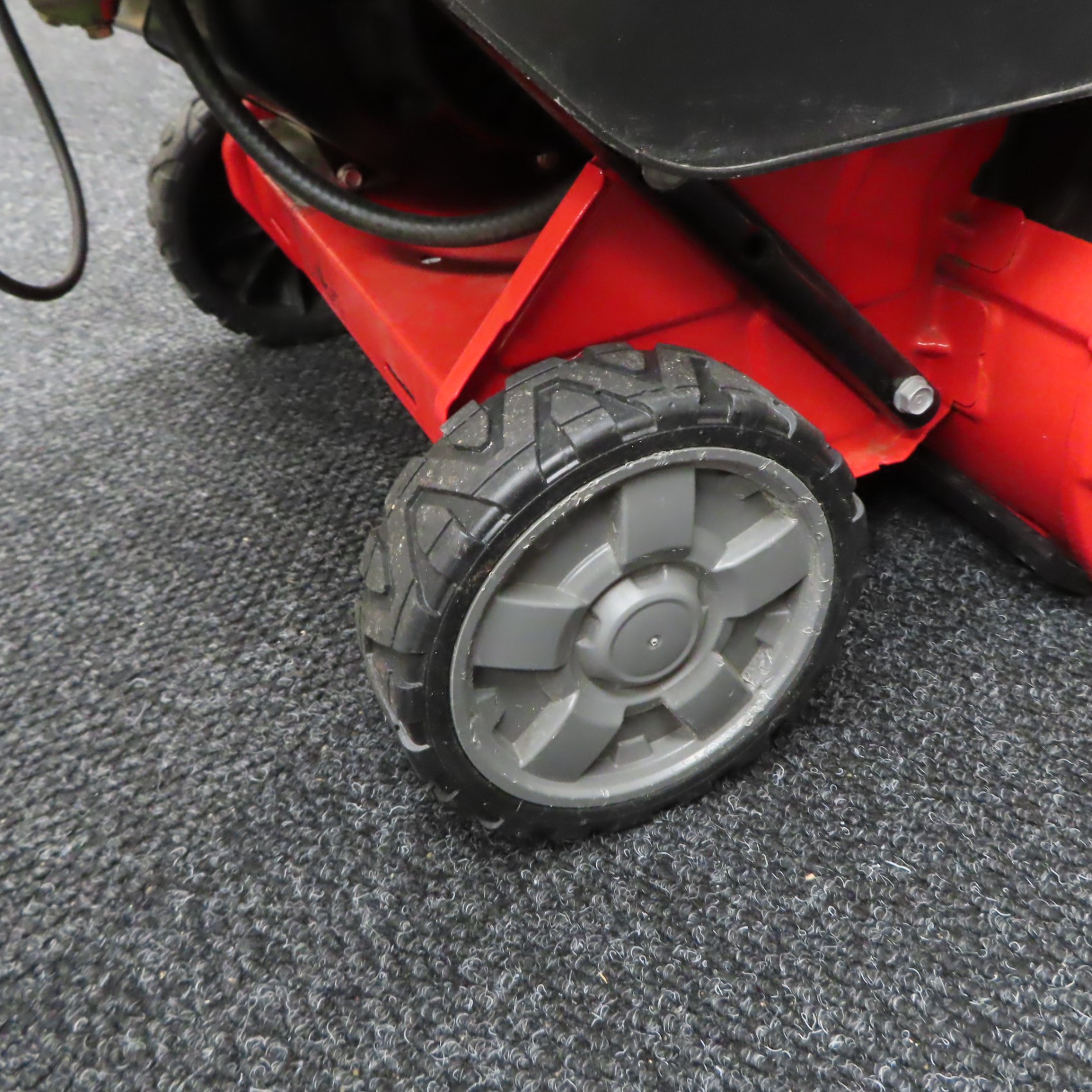 Craftsman SB230 123cc 21" SingleStage Gas Snow Blower (Local PickUp Only)
