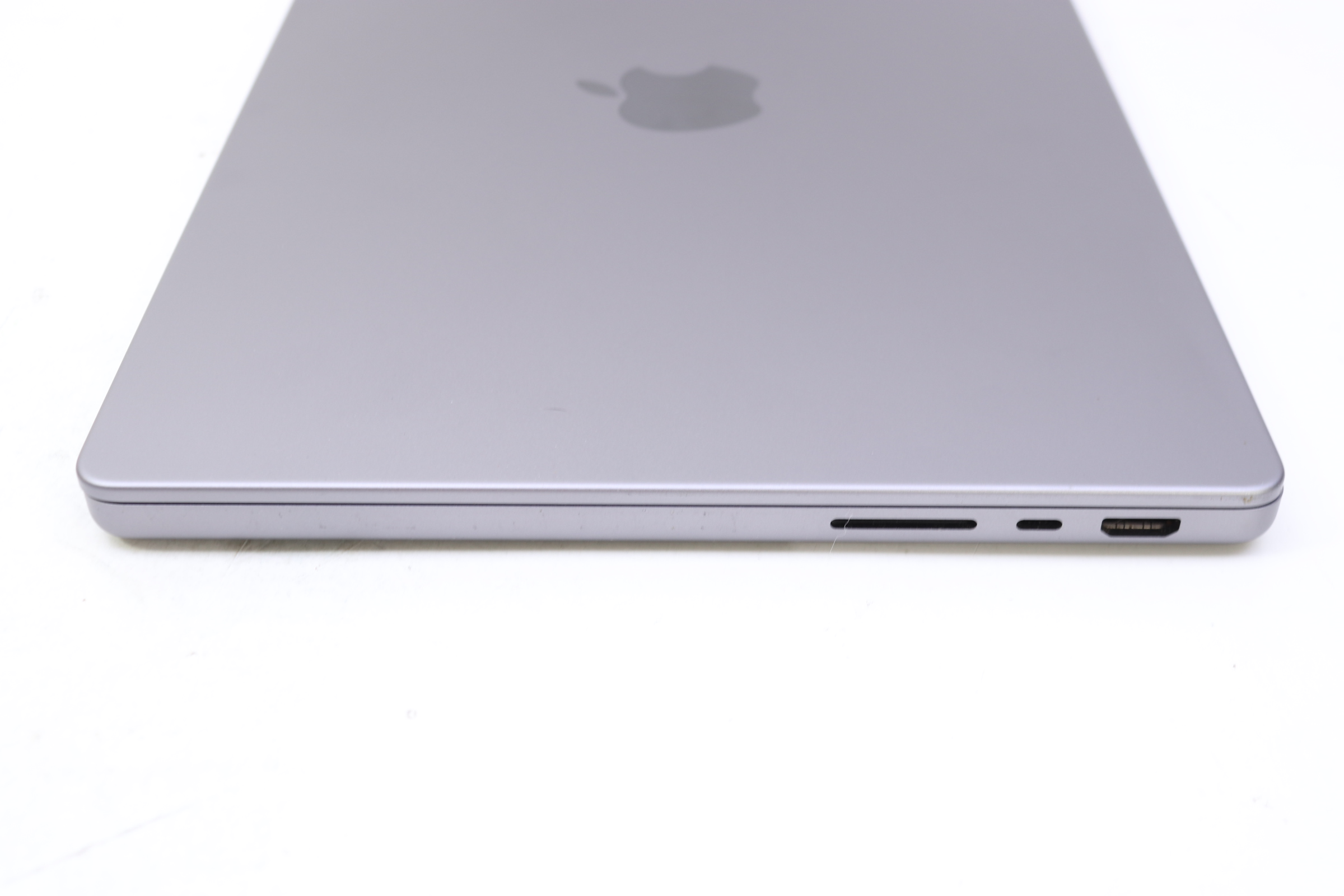 Apple MacBook Pro 2021 MKGR3LL/A Apple M1 Pro 3.2GHz 16GB RAM