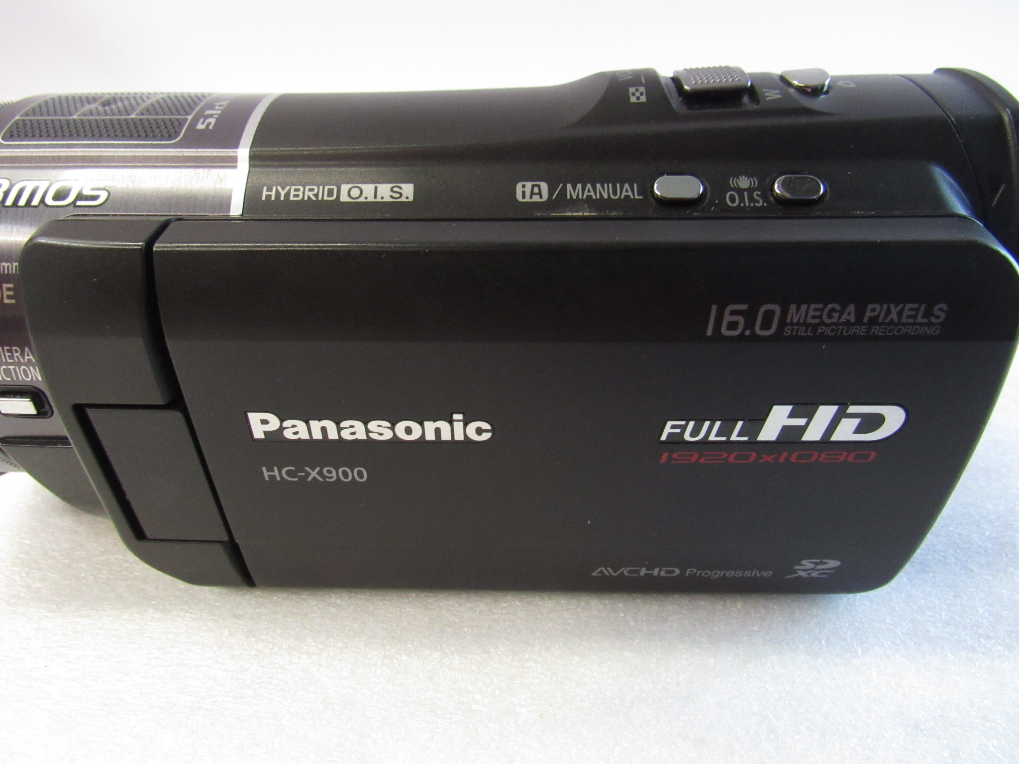 Panasonic HC-X900 Full HD 1920x1080 16MP Camcorder