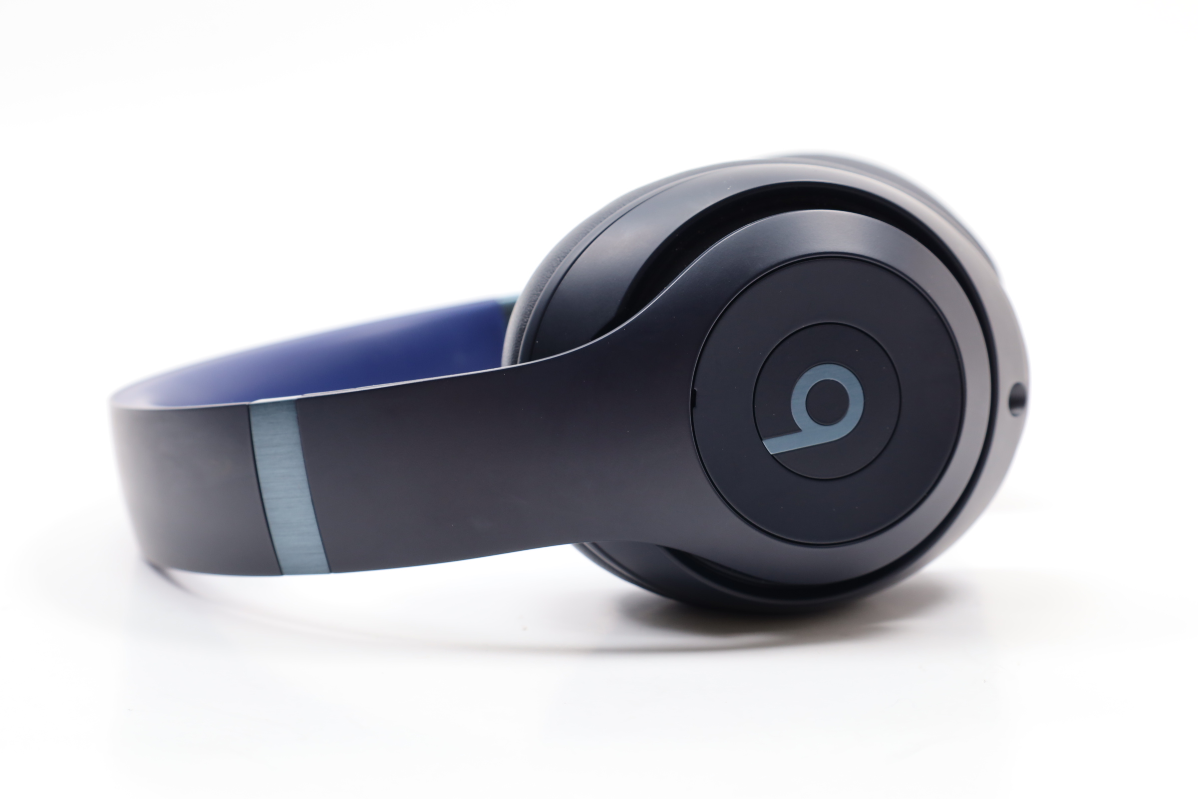 【美品】BEATS STUDIO3 ネイビー　　ビーツ ビーツ・エレクトロニクス Beats Studio Pro MQTQ3PA/A