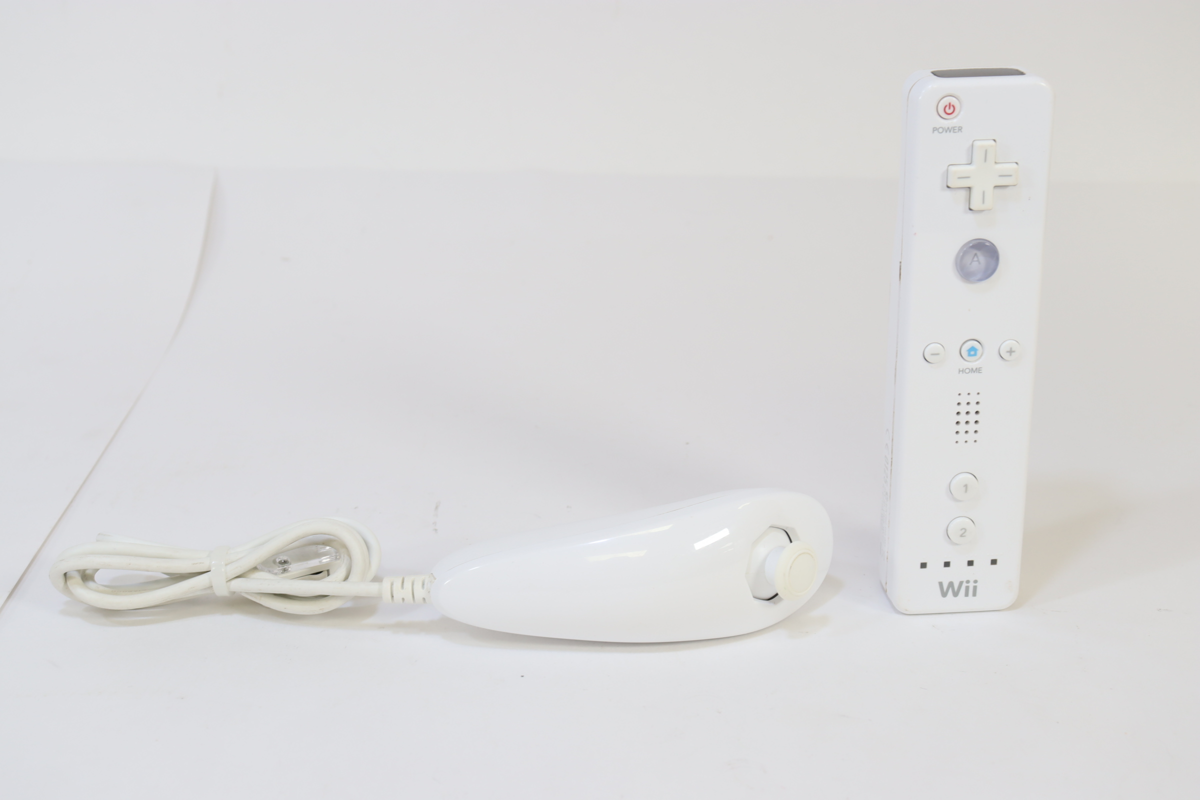 Nintendo Wii RVL-001 512MB White Body Home Video Gaming Console - 4461