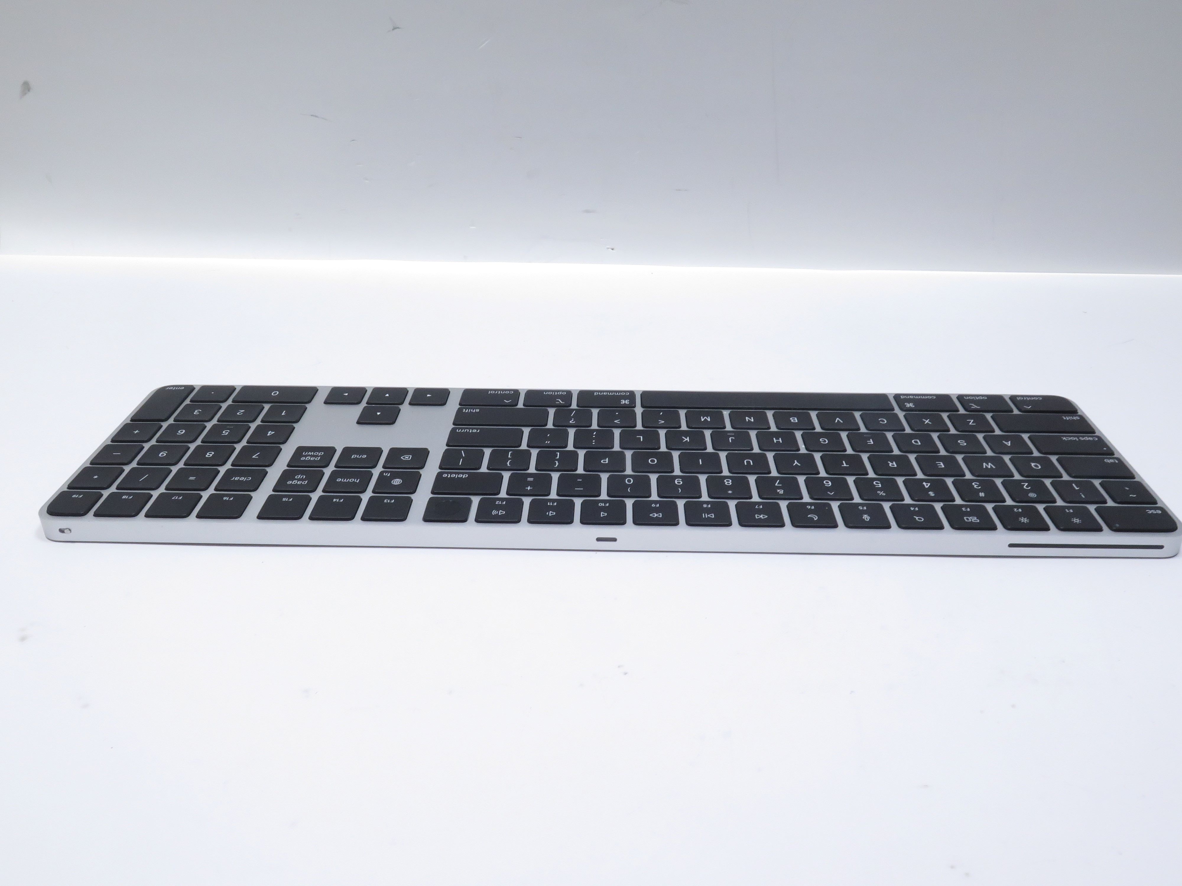 Apple A2520 Magic Keyboard Magic /Numeric Keypad US English