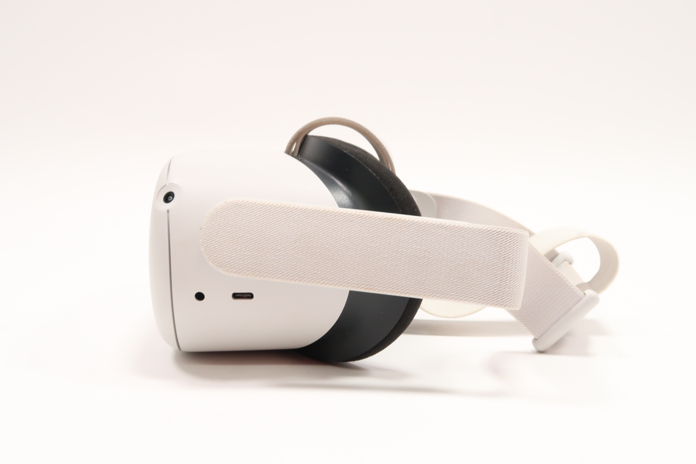 Oculus Quest 2 899-00182-02 128GB All-in-One VR Headset