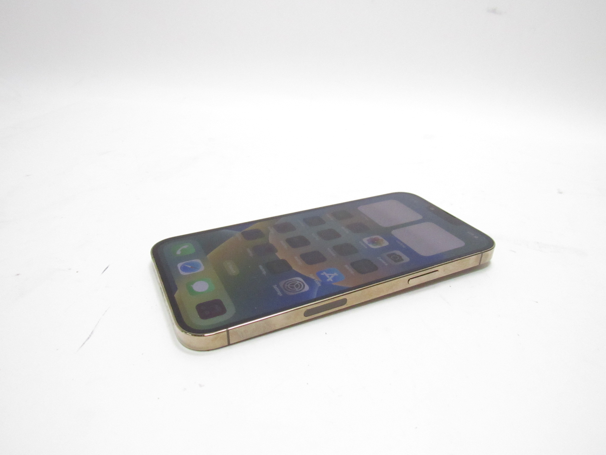 Apple iPhone 13 Pro Max MLF43LL/A A2484 128GB Gold